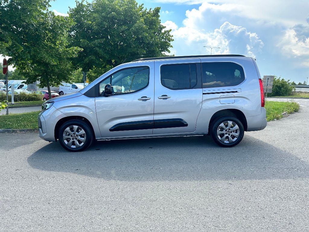 Opel Combo, 1.5 CDTi 131K Elegance+ L2 MT6 - fotka 3