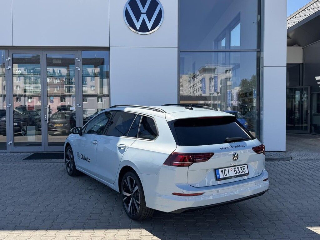Volkswagen Golf Variant, 1,5 eTSI 85 kW DSG - fotka 5