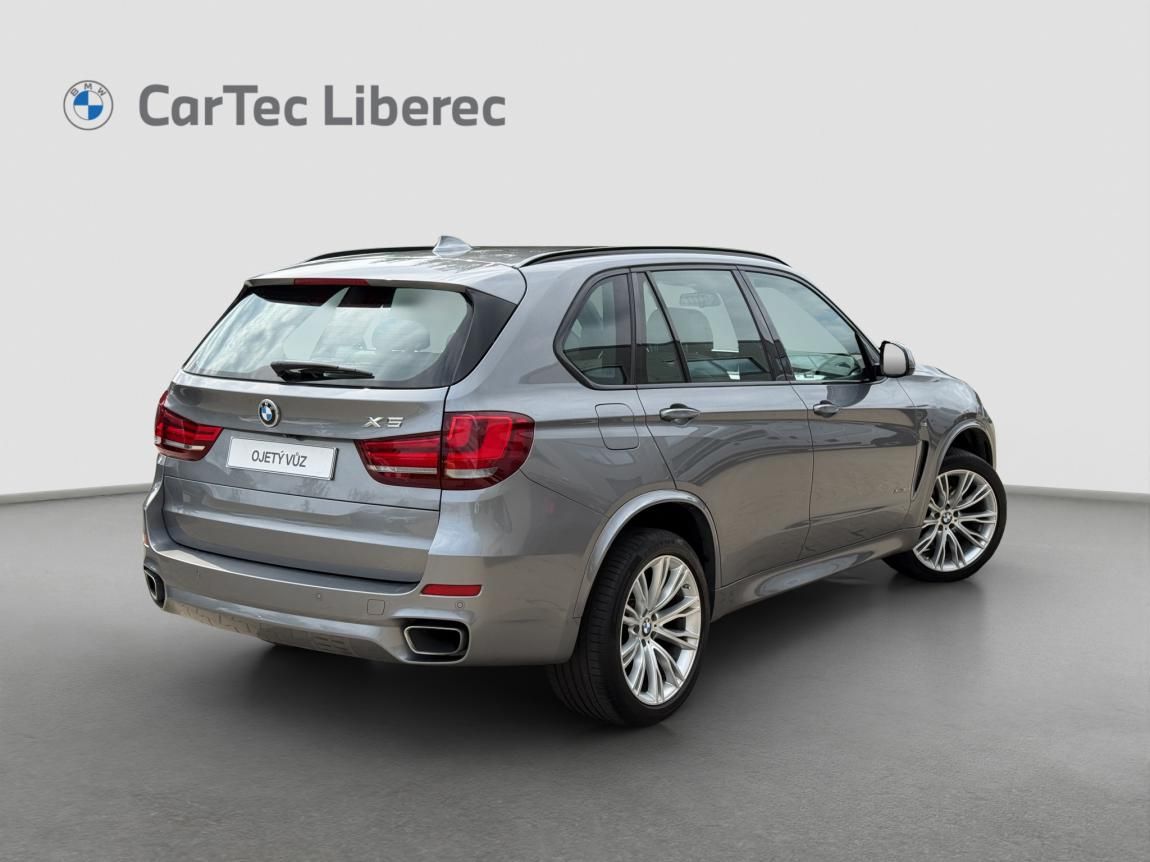 BMW X5, xDrive30d - fotka 3