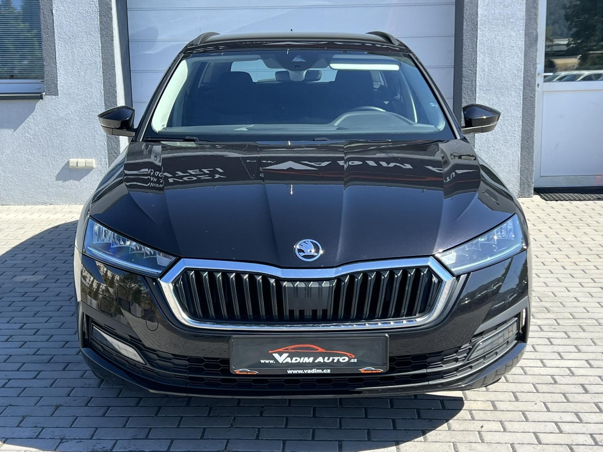 Škoda Octavia, 2.0TDI AMBITON ČR NOVÉ 1.MAJ - fotka 5