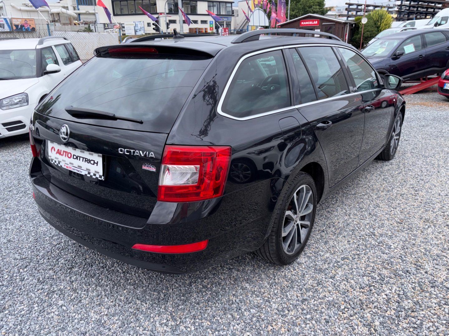 Škoda Octavia, 1.4 TSi EDITION - fotka 6