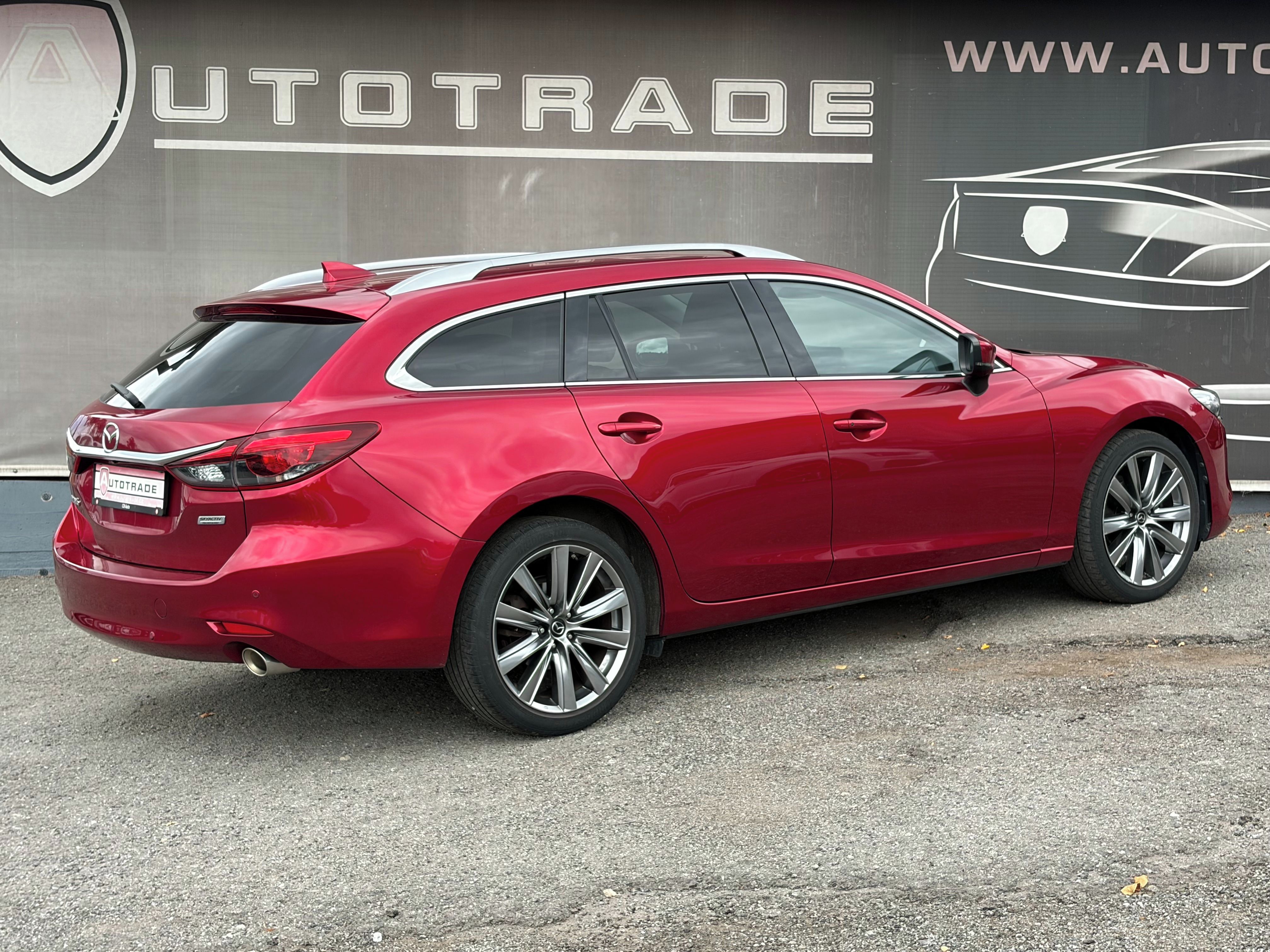 Mazda 6, 2.5 SkyActiv,1.maj.,ČR,71TKm ! - fotka 4