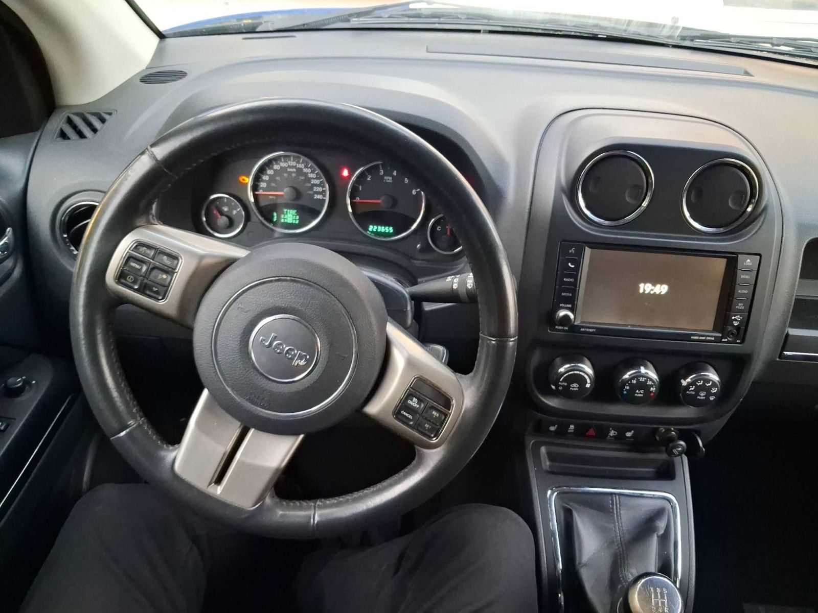 Jeep Compass, 2.0, Kožené sedačky, Tempomat - fotka 3