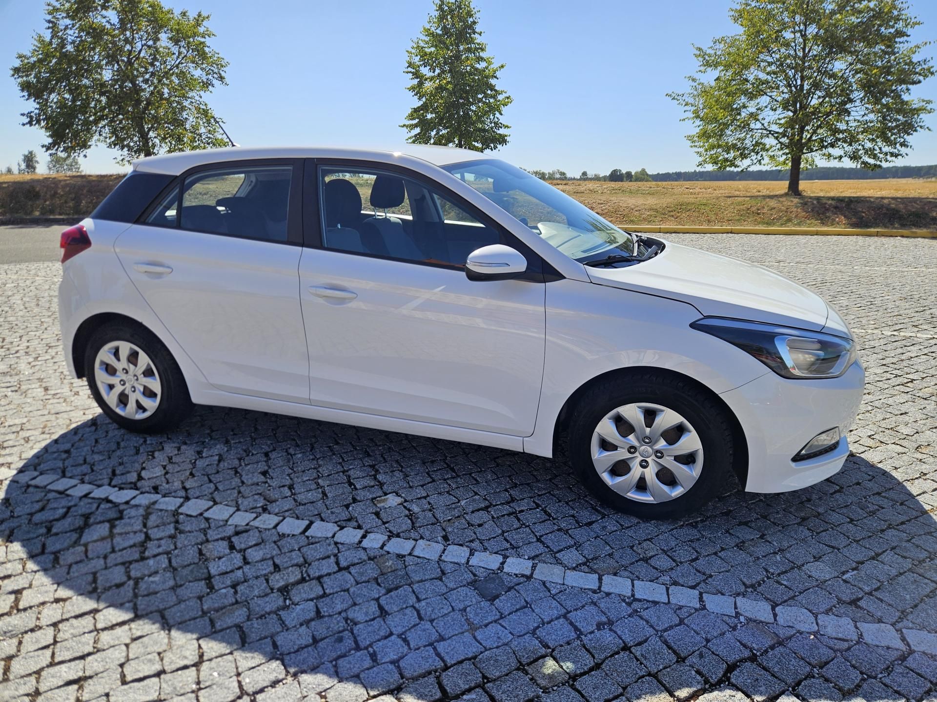 Hyundai i20, 1.2 NOVÉ ROZVODY A STK - fotka 5