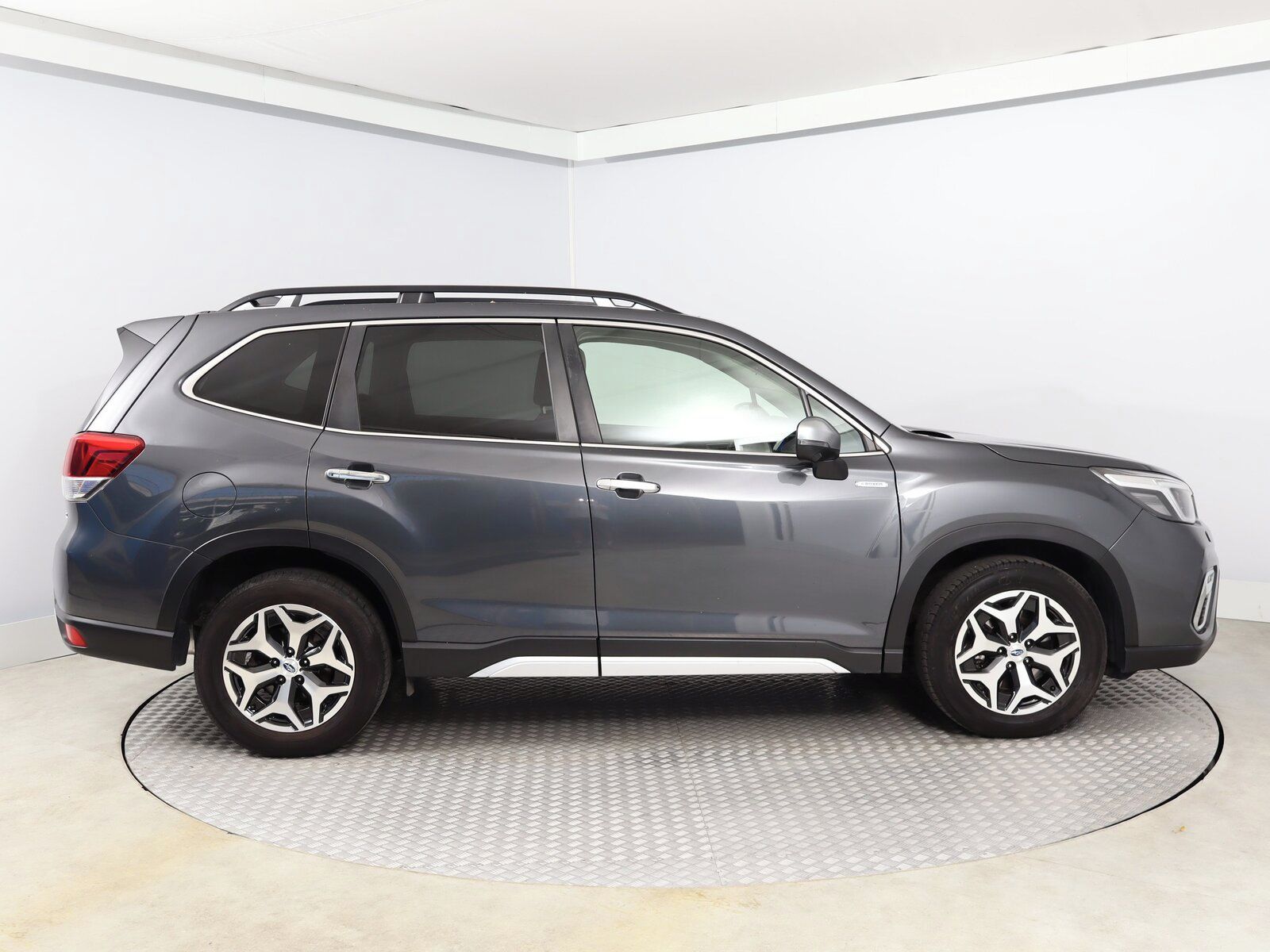 Subaru Forester, 2.0 e-Boxer MHEV, 4X4 - fotka 6