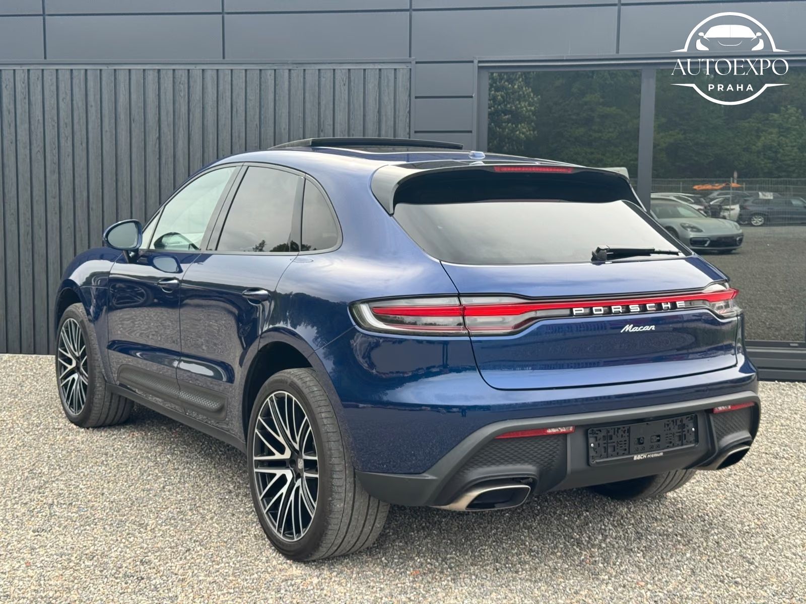 Porsche Macan, 280kW*Panorama*21"Alu*vzduch* - fotka 5