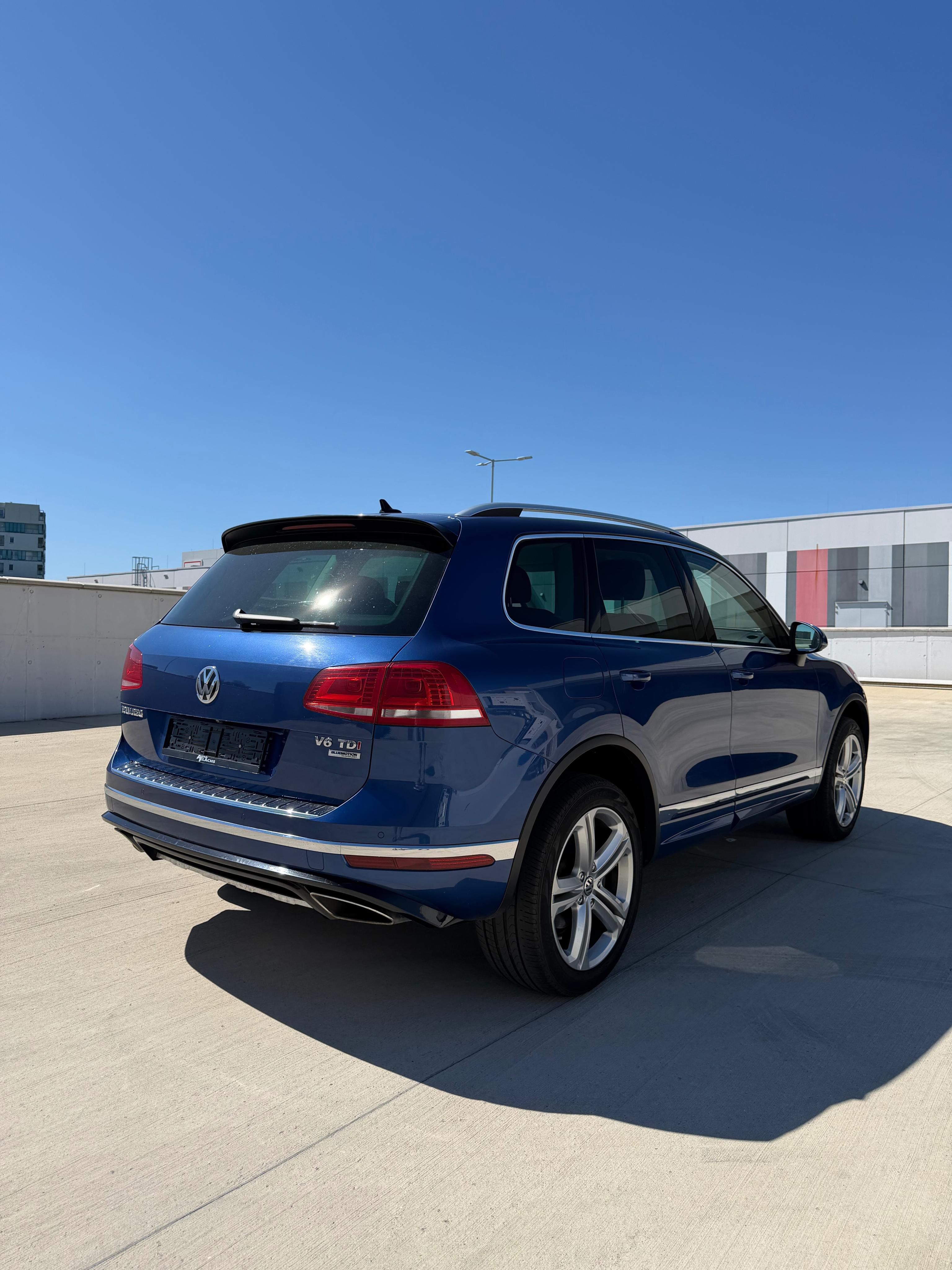 Volkswagen Touareg, 3.0 tdi 193kw 1maj ČR R-Line - fotka 6