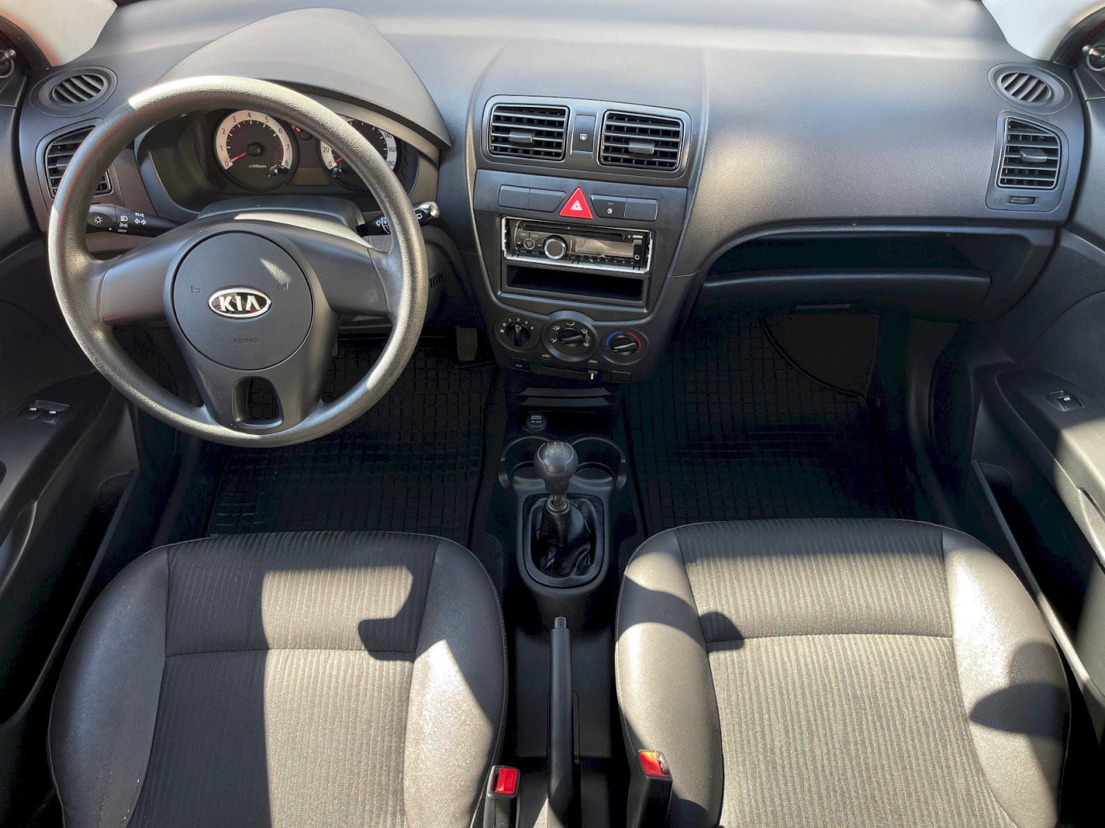 Kia Picanto, 1.0i / 45 kW - fotka 5