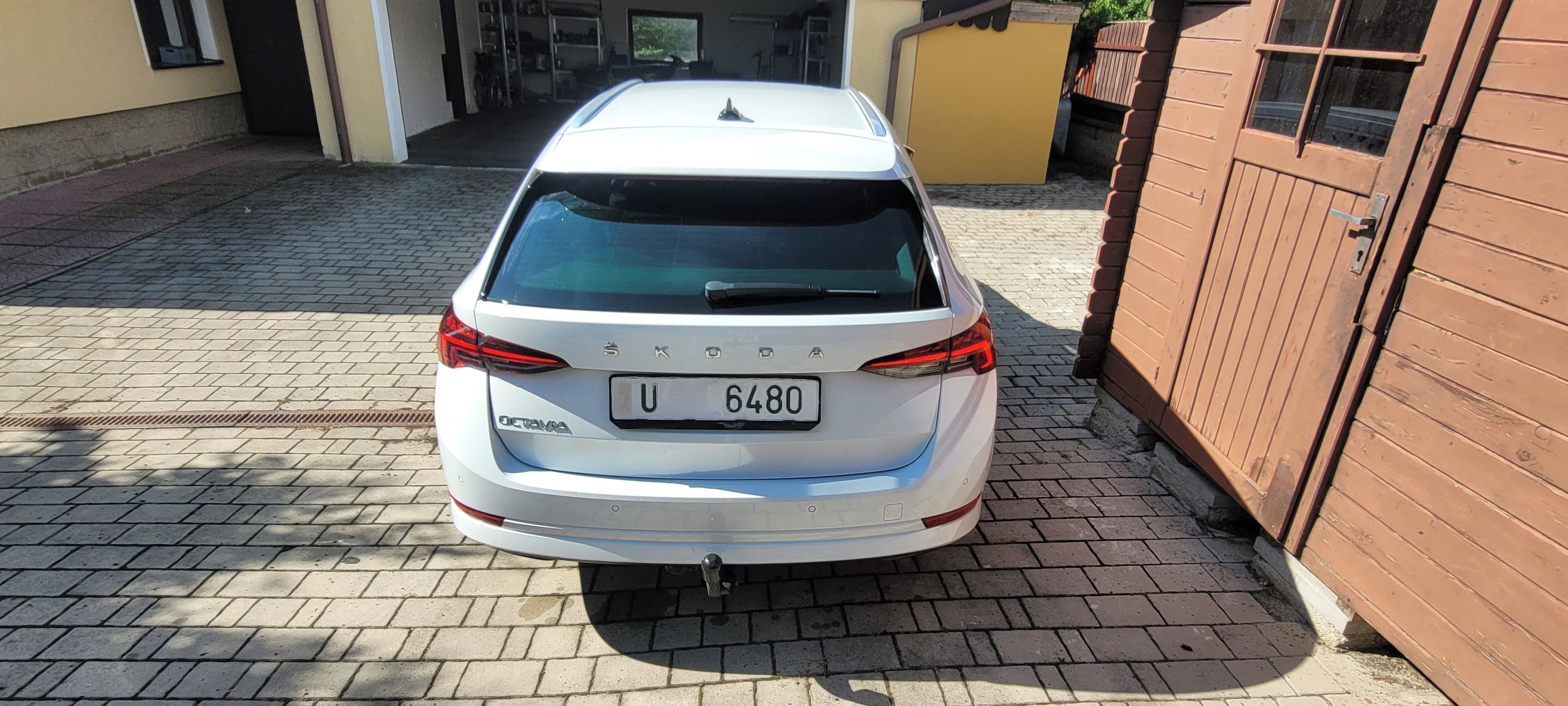 Škoda Octavia, 4 2,0TDi 110kw DSG VIRTUAL - fotka 5