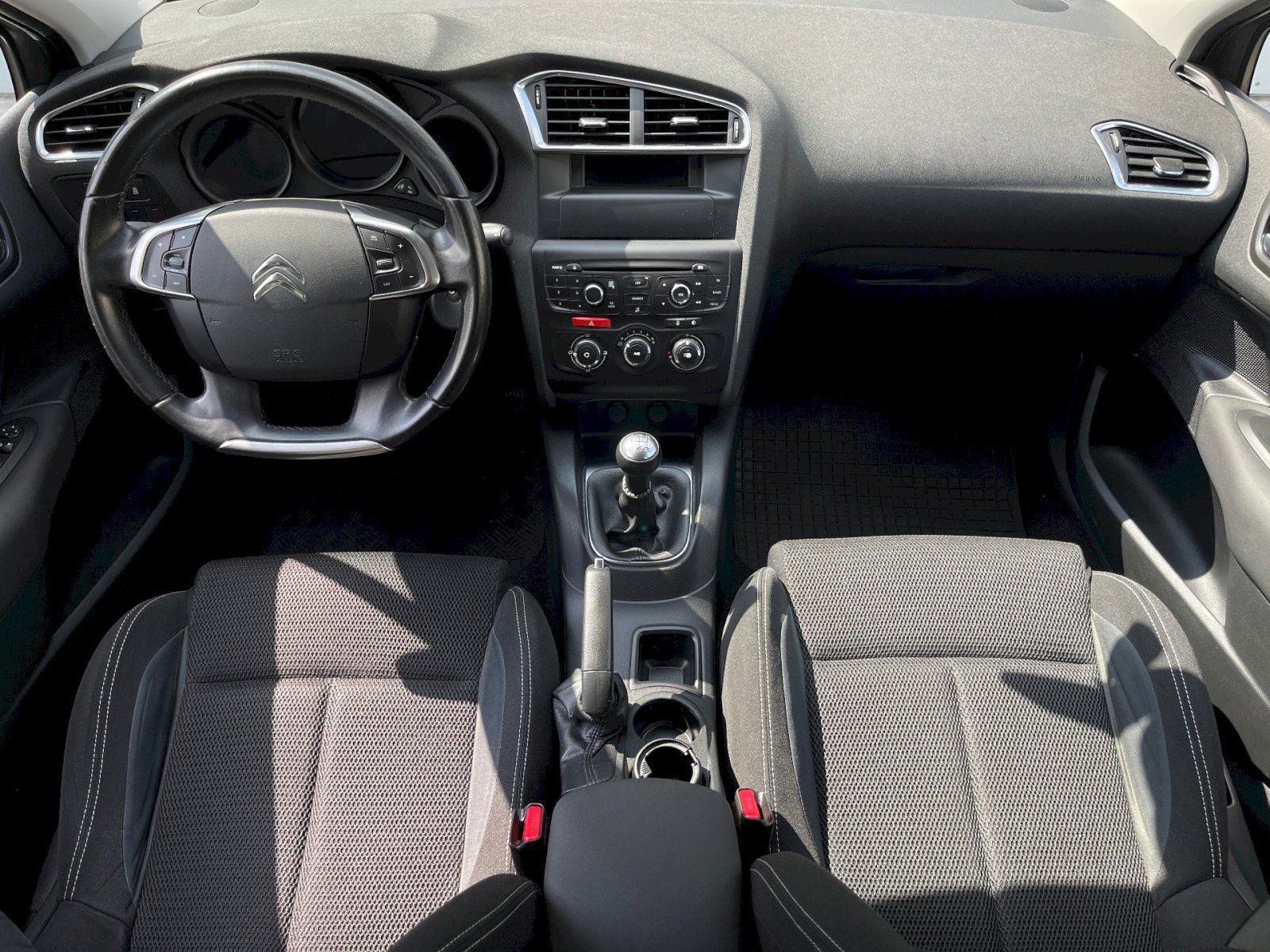 Citroën C4, 1.2 PureTech / 81 kW Feel - fotka 5