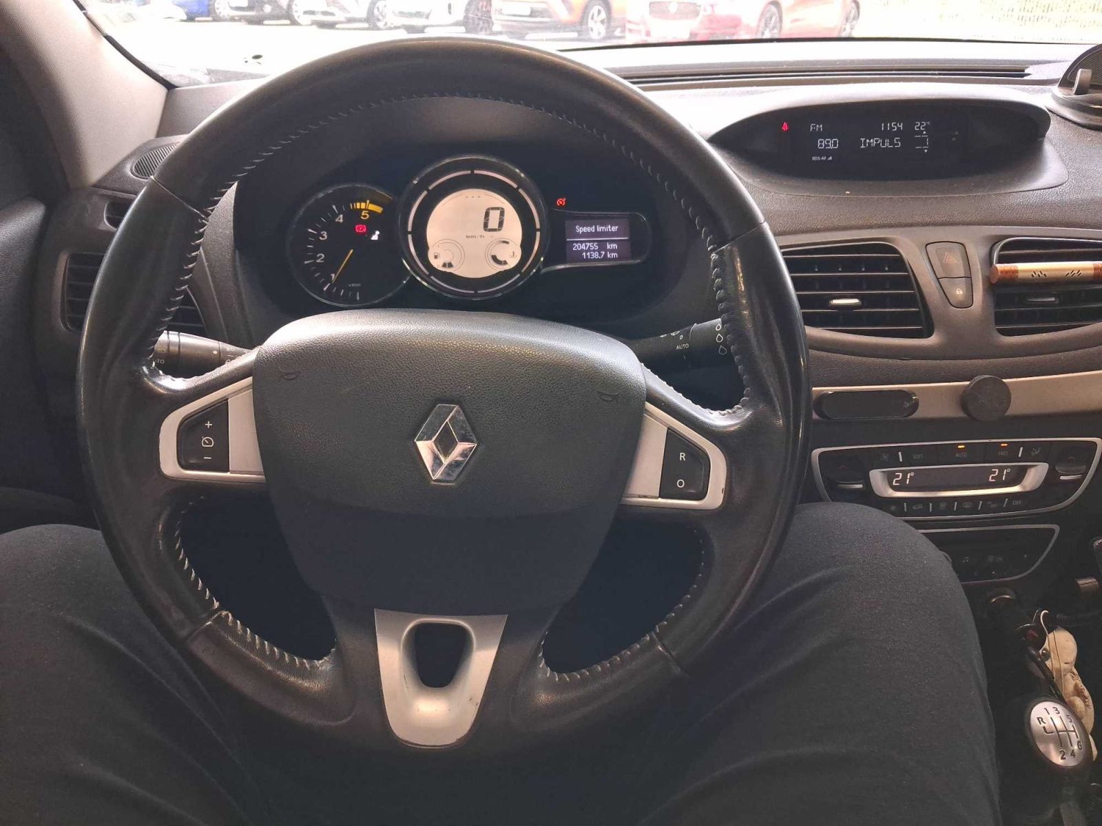 Renault Fluence, 1.5 dCi, Automatická klima - fotka 3