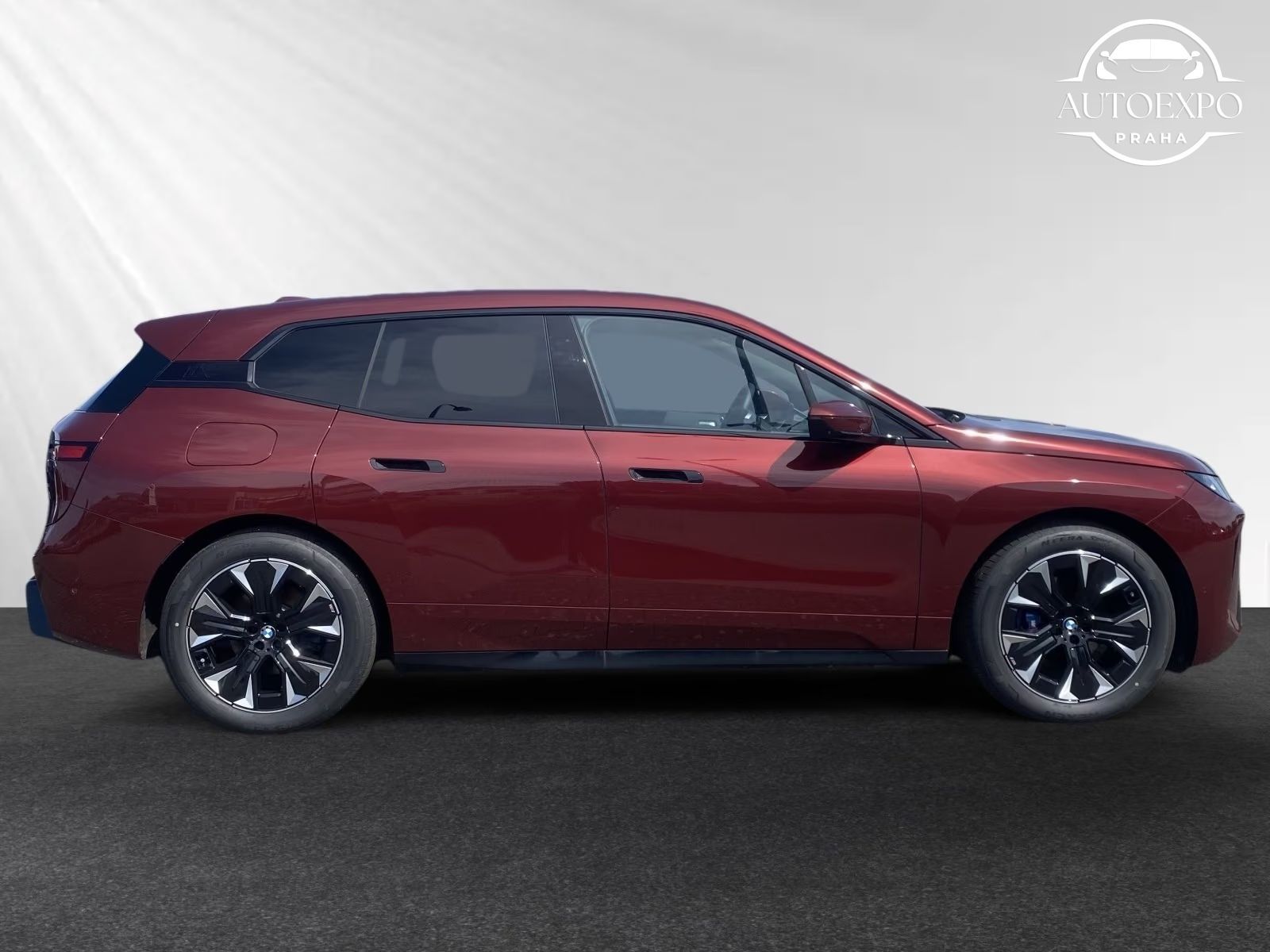 BMW iX, xDrive45* - fotka 3