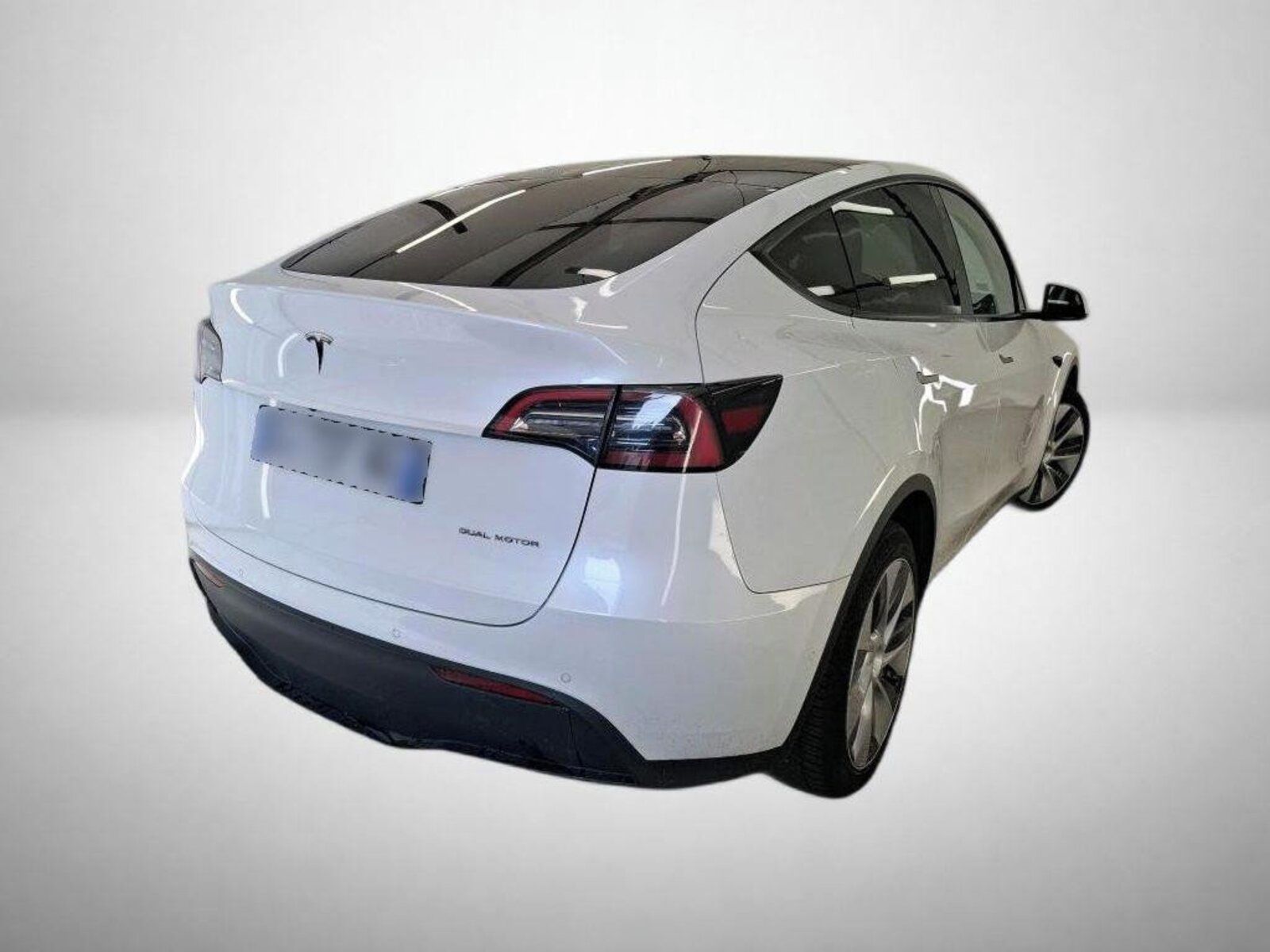 Tesla Model Y, Long Range AWD 75kWh - fotka 2