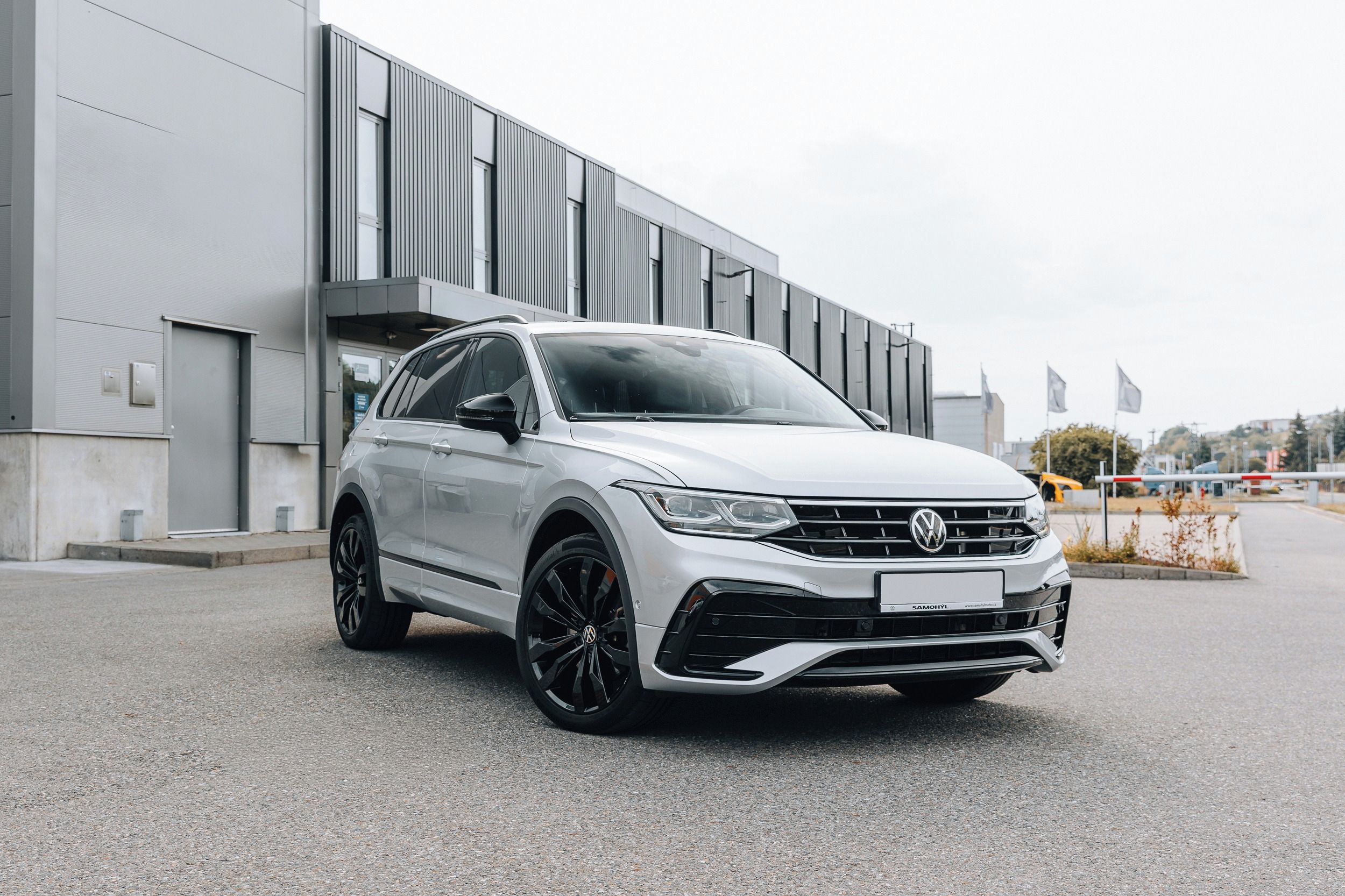 Volkswagen Tiguan, VW Tiguan R-Line eHybrid - fotka 2