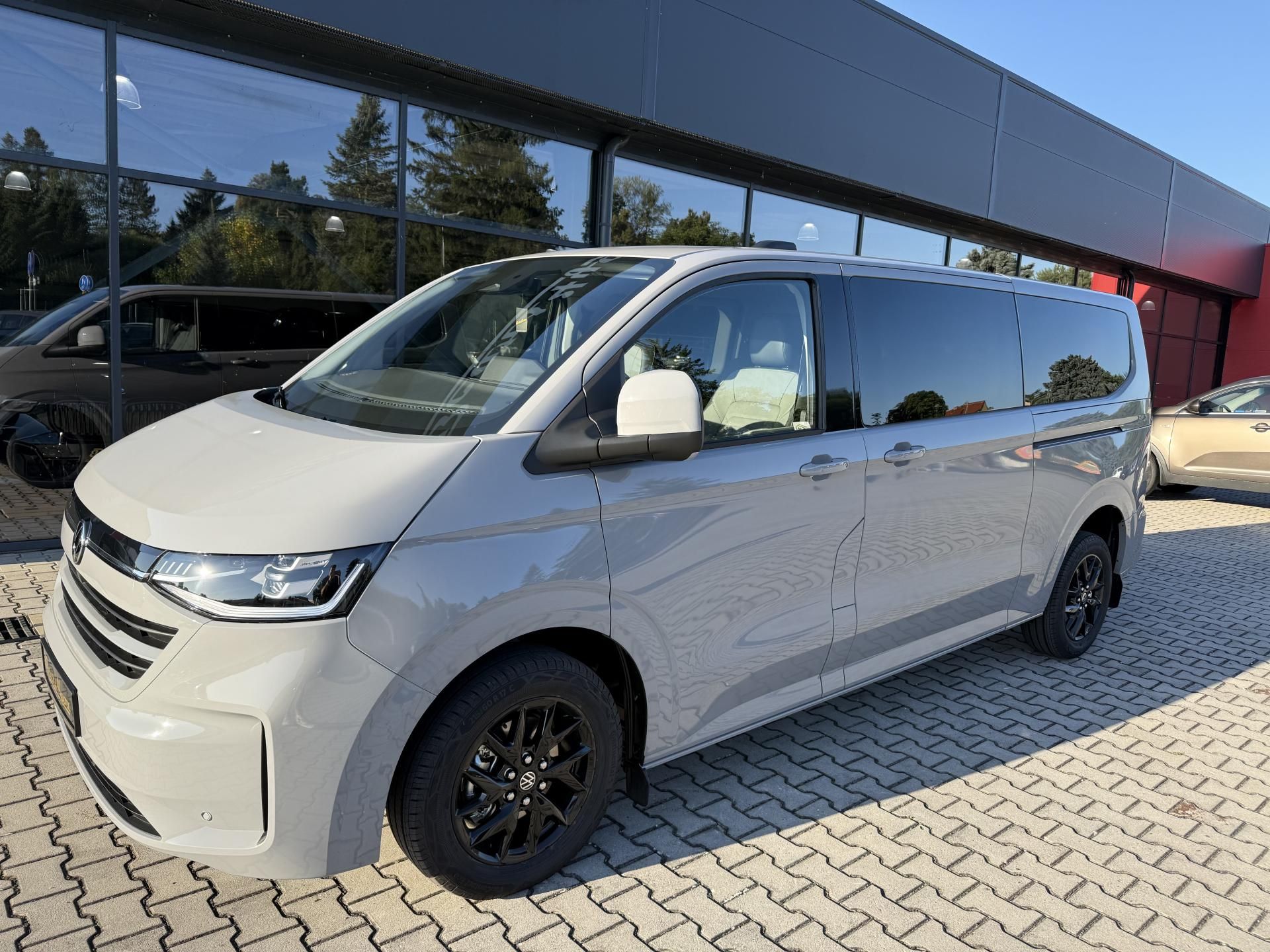 Volkswagen Caravelle, 2.0TDI 125kW 8AUT DR ACC IQ!!! - fotka 3