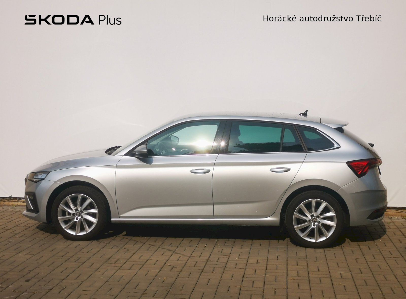 Škoda Scala, 1,0 TSI 85kW Top Selection - fotka 3