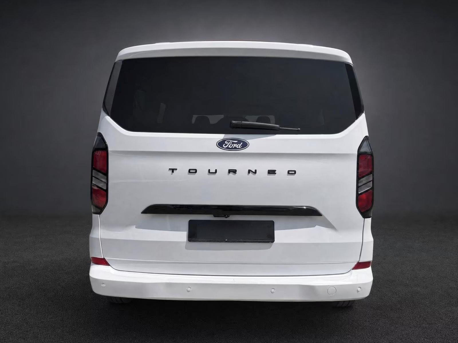 Ford Tourneo Custom, TOURNEO CUSTOM 320 L2 TITANIUM - fotka 4