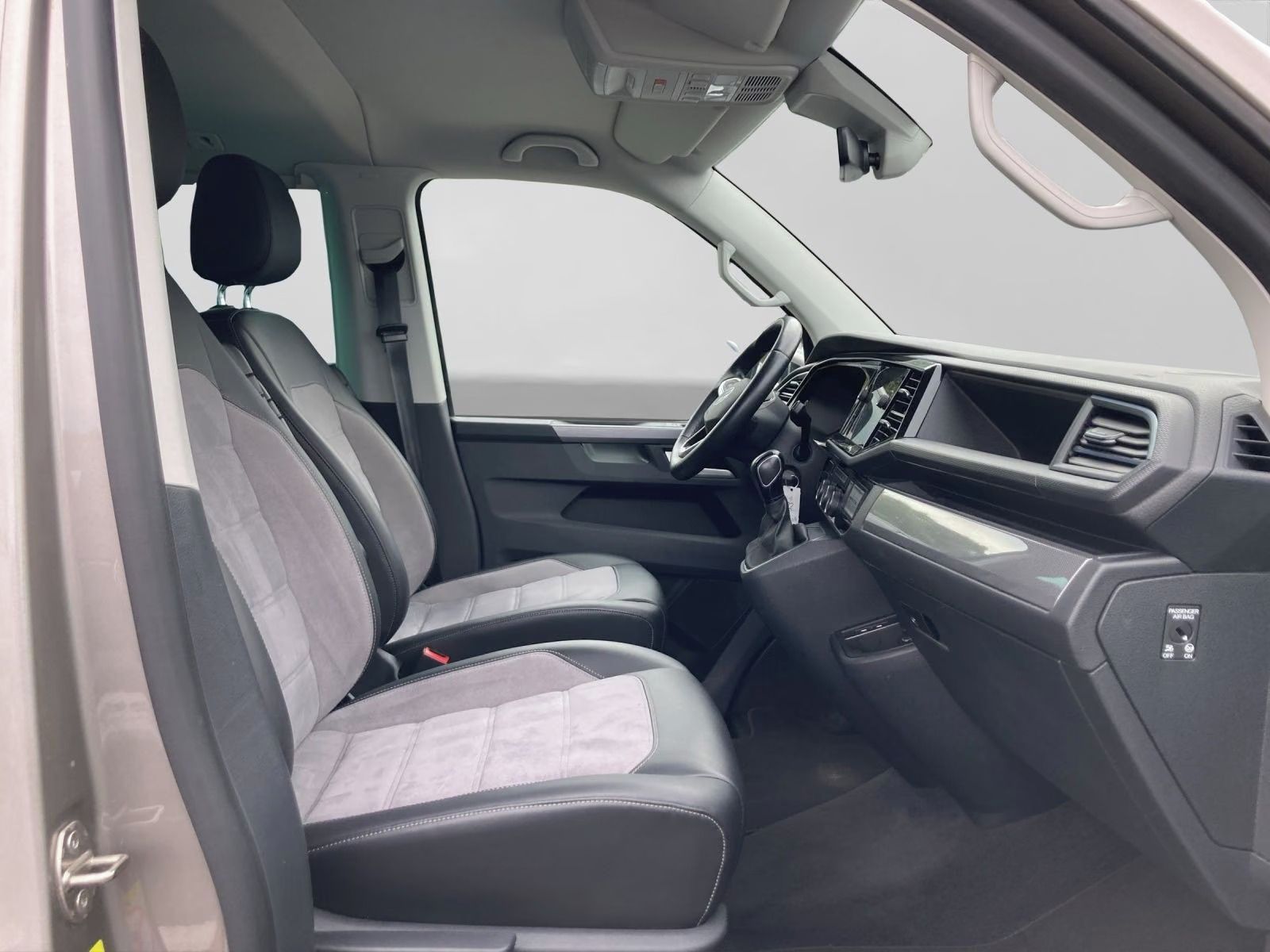 Volkswagen Multivan, T6.1 2.0 TDI  Generation Six - fotka 6
