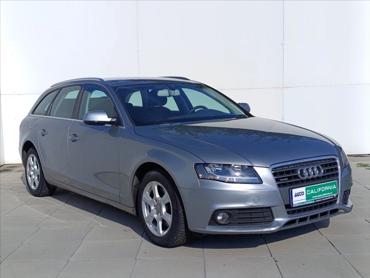 Audi A4 Avant, 2,0 TDi Quattro Aut. Klima - fotka 5