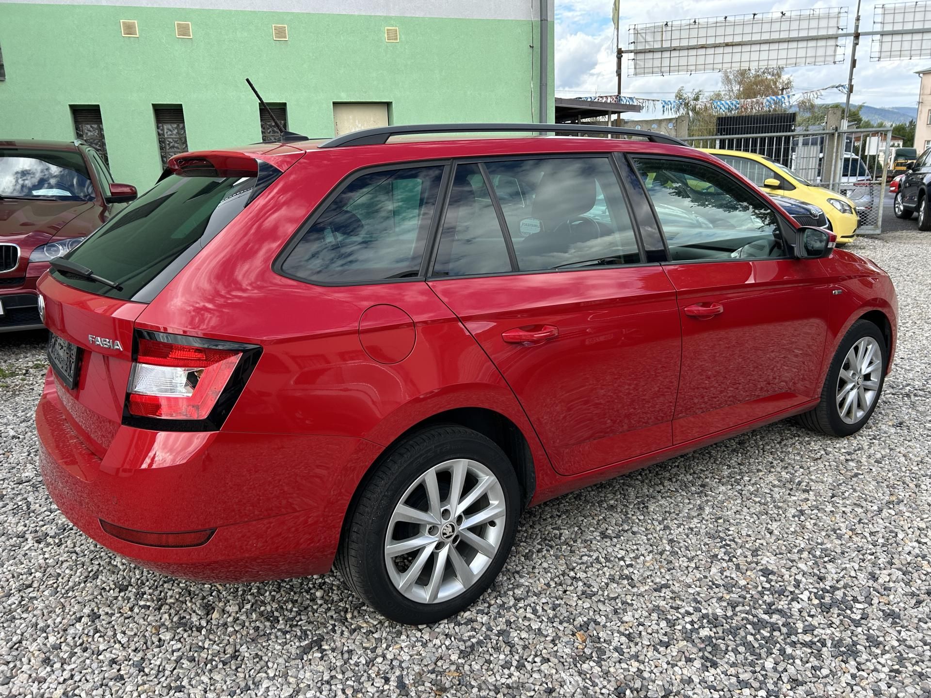Škoda Fabia, 1.0 i 70 KW SOLEIL - fotka 6