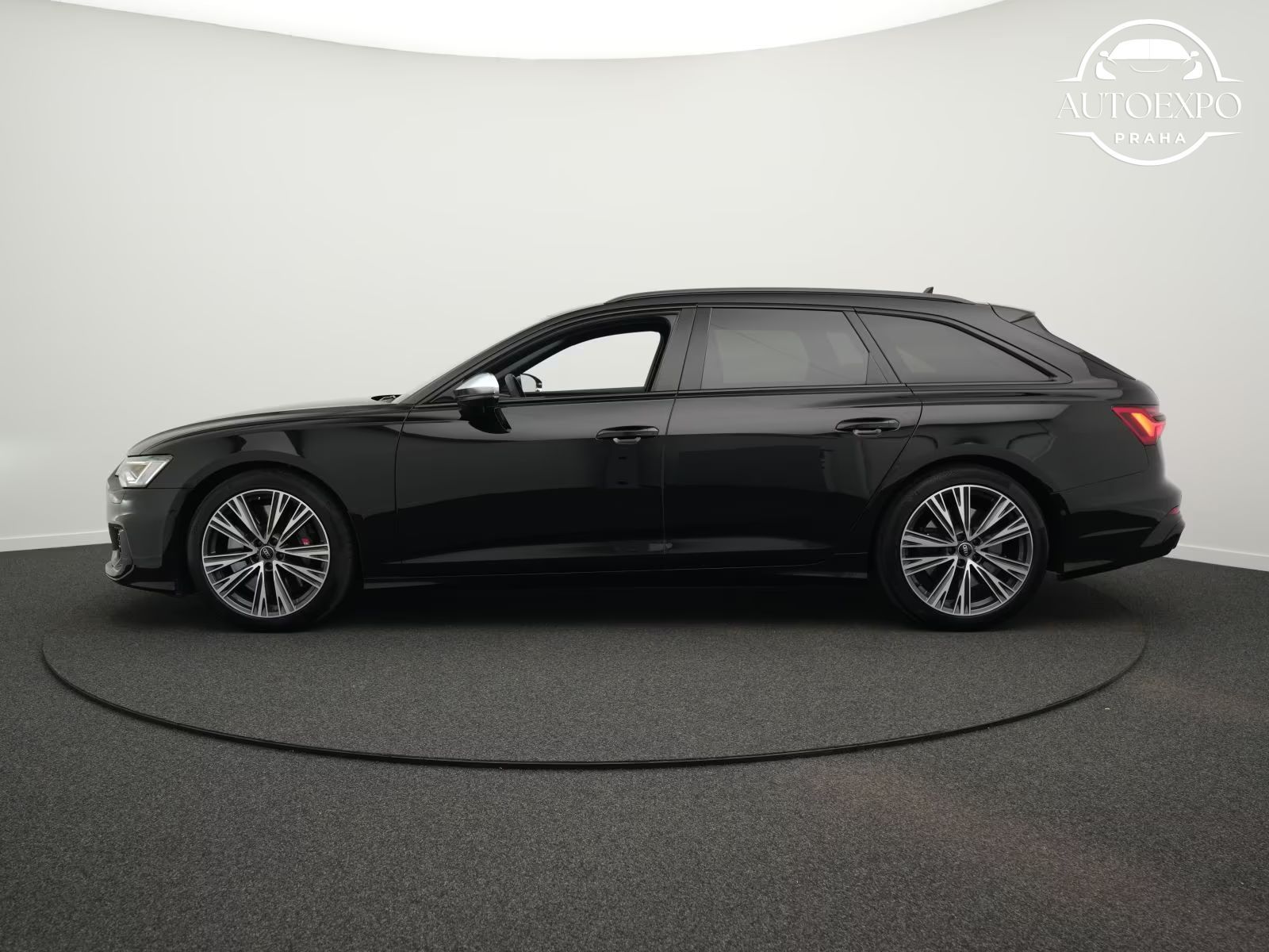 Audi S6, Avant TDI*PANORAMA*TAŽNÉ - fotka 4
