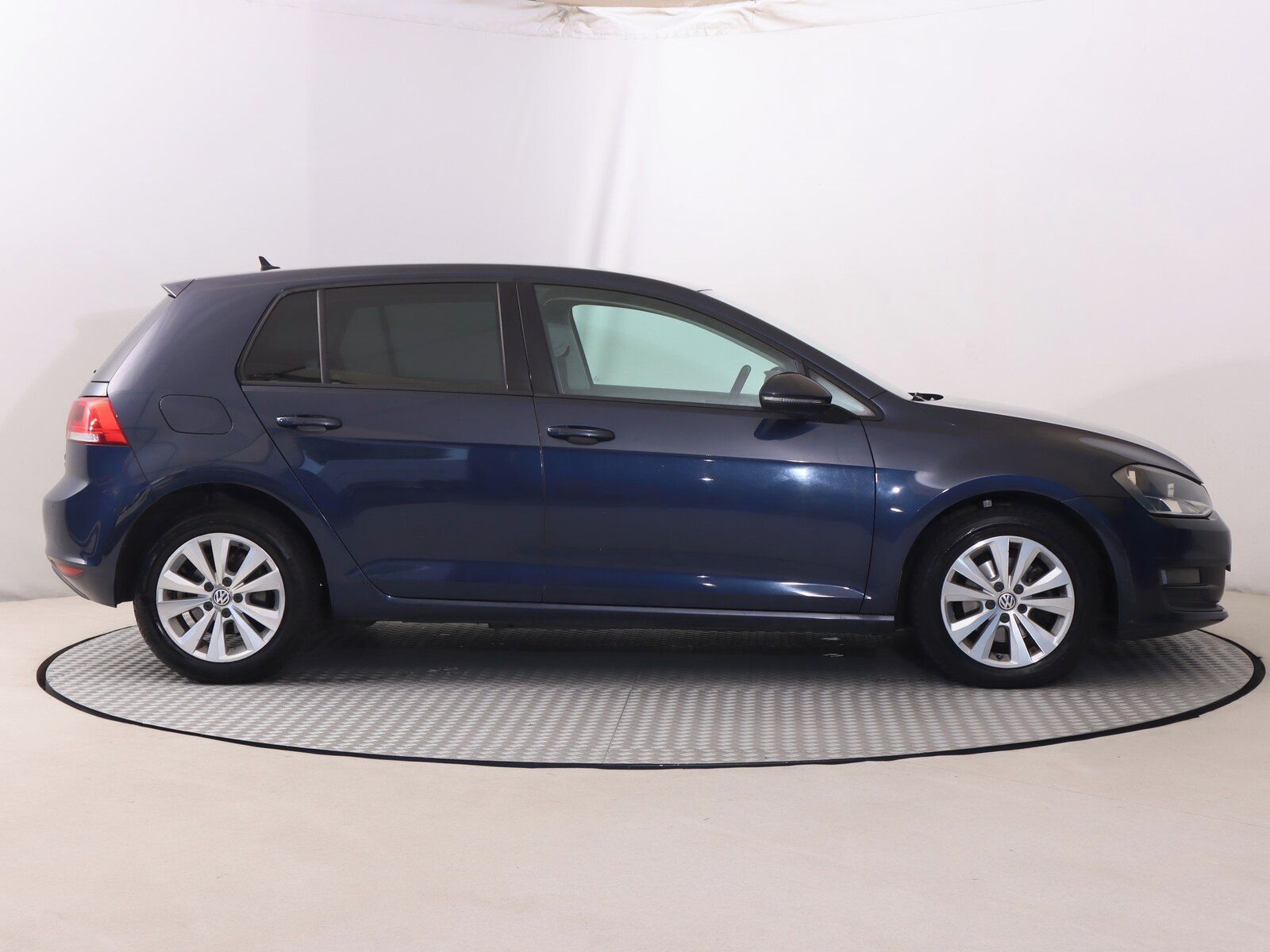 Volkswagen Golf, 1.6 TDI, Automat - fotka 6