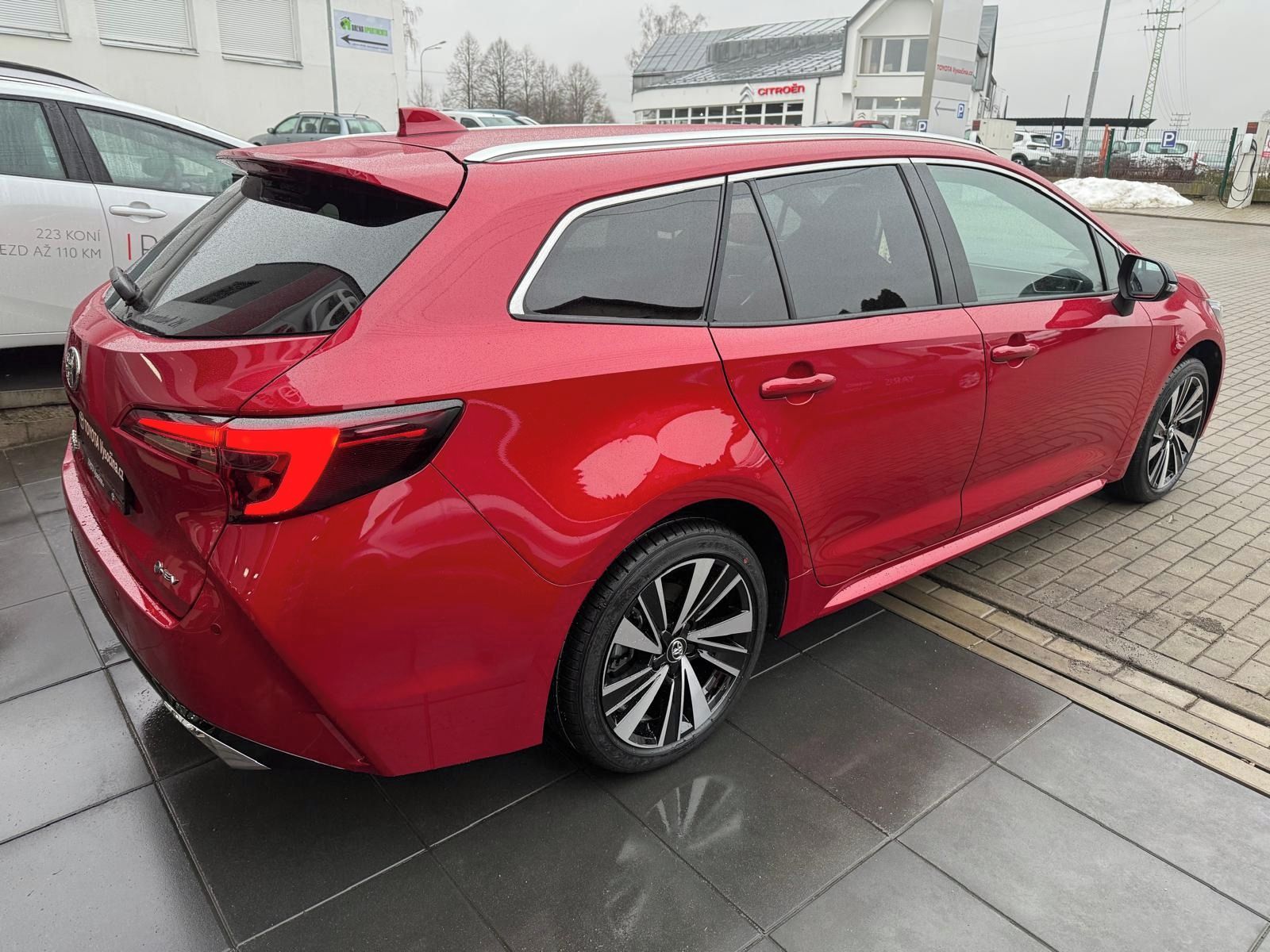 Toyota Corolla, 1.8HEV 140PS Style - fotka 5