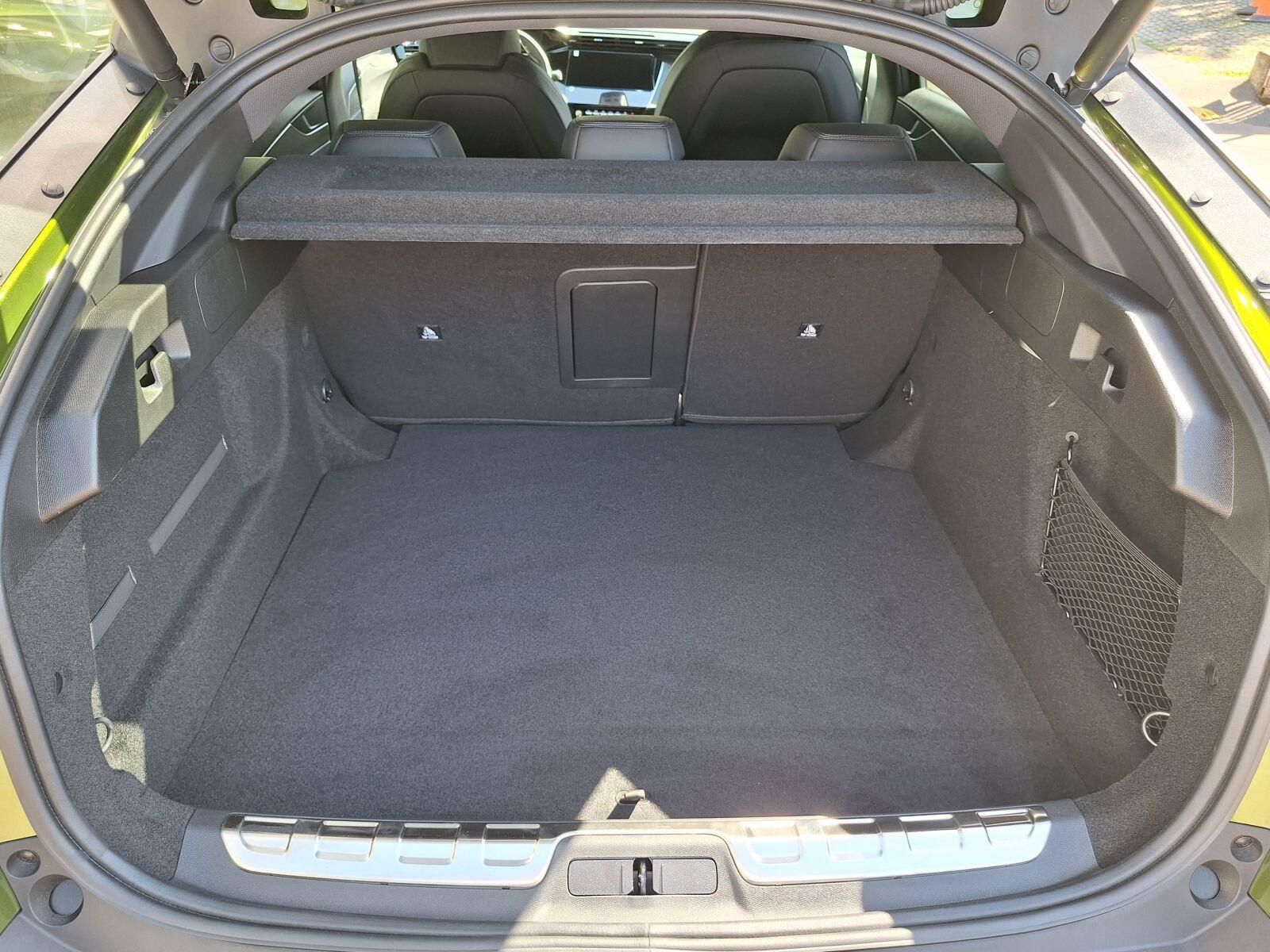 Peugeot 408, GT Plug-in HYBRID 240 e-DCS7 - fotka 6