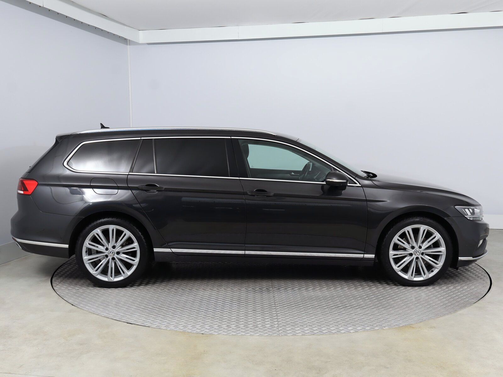 Volkswagen Passat, 2.0 TDI, Automat, Serv.kniha - fotka 6