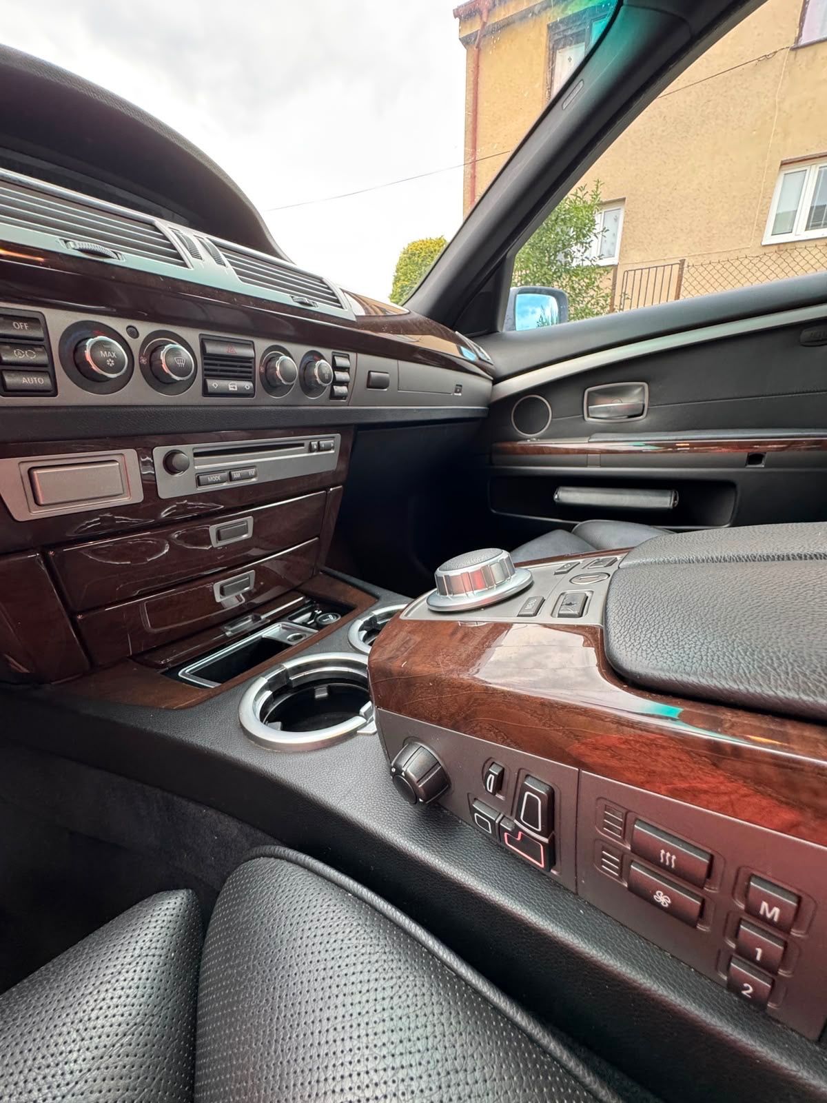 BMW Řada 7, 745d E65, pojízdné, na opravu - fotka 6