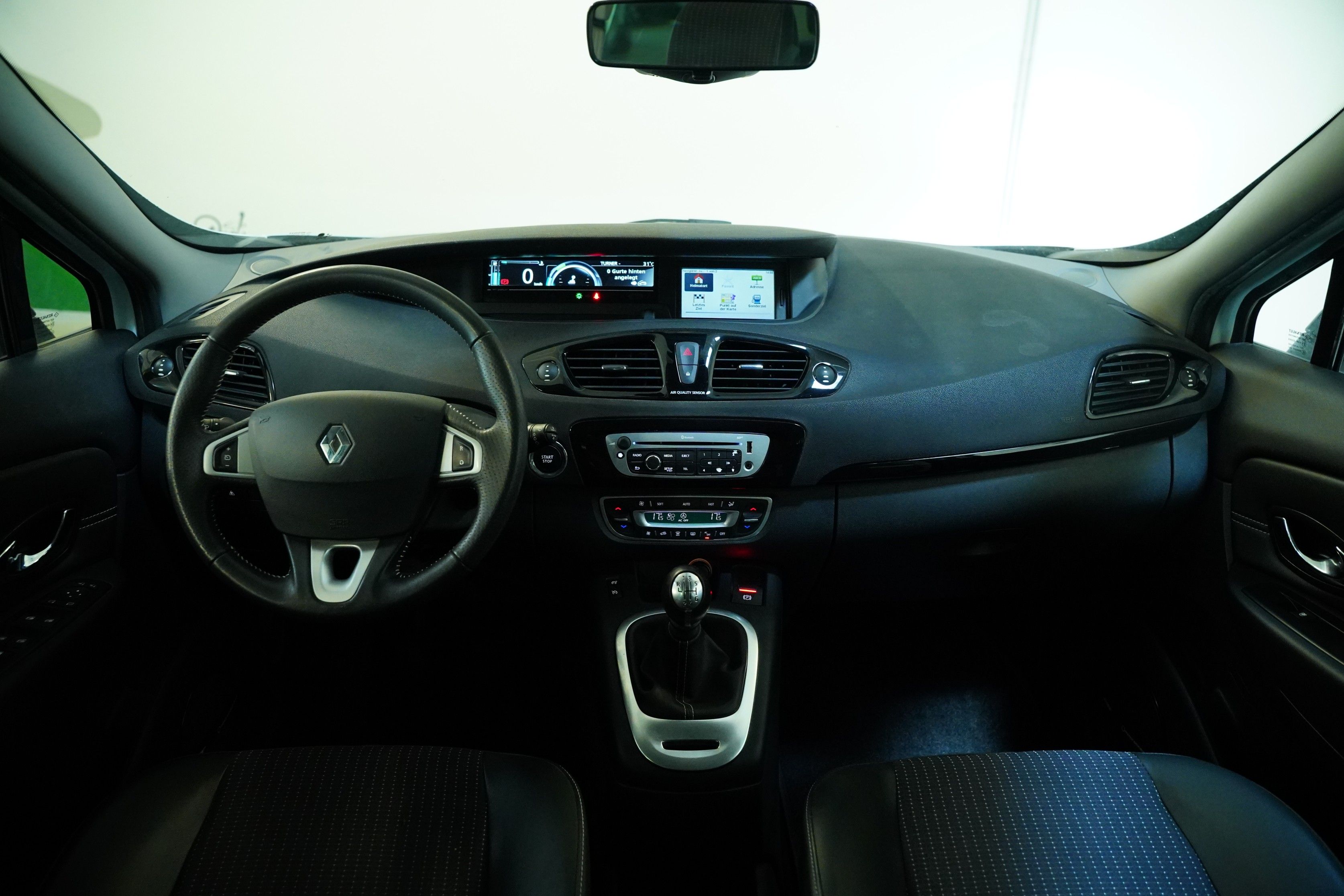 Renault Scénic, 1.4 TCE 96 kW Bose Edition - fotka 5