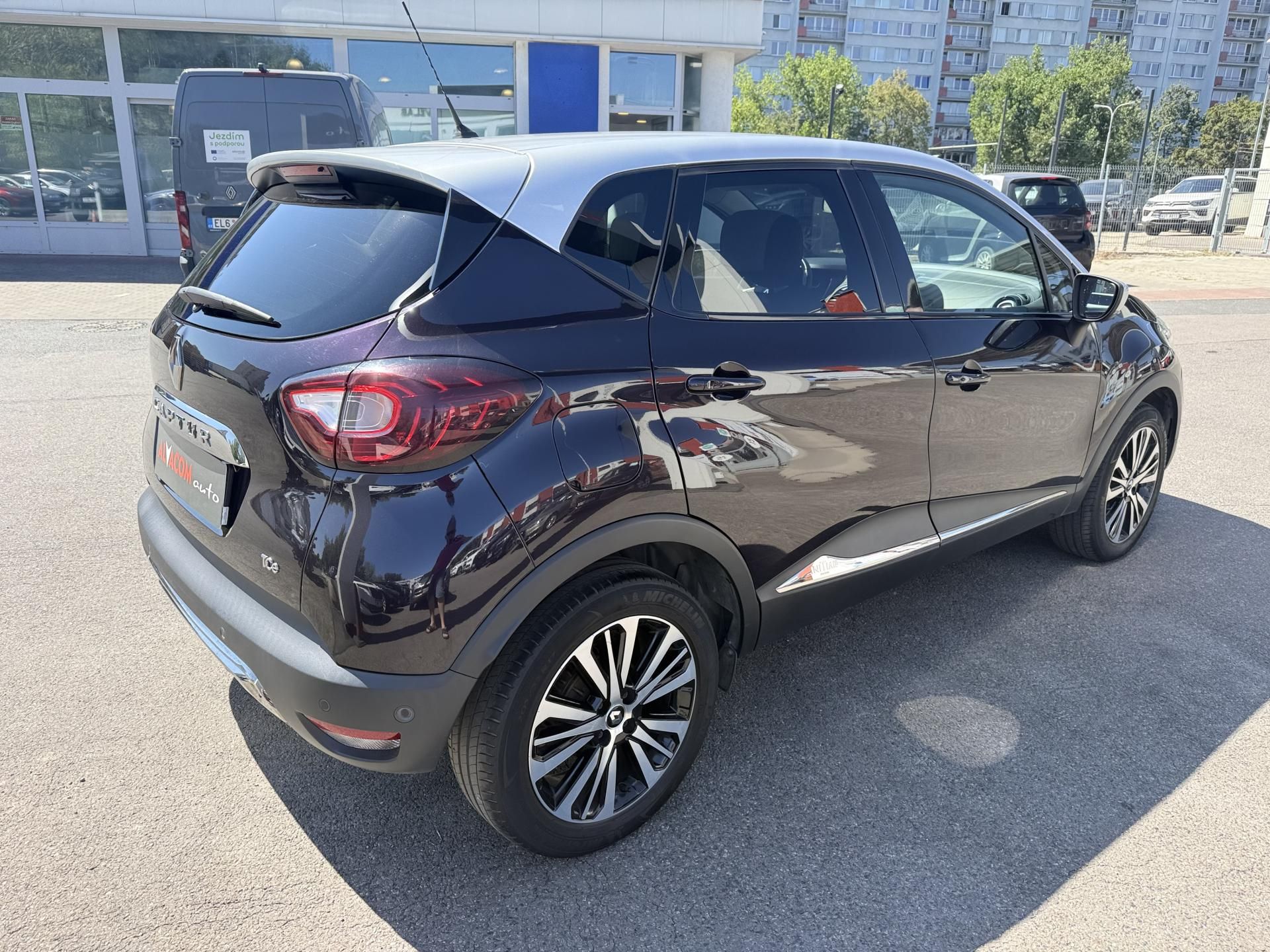 Renault Captur, 1.2 TCe INITIALE PARIS - fotka 6