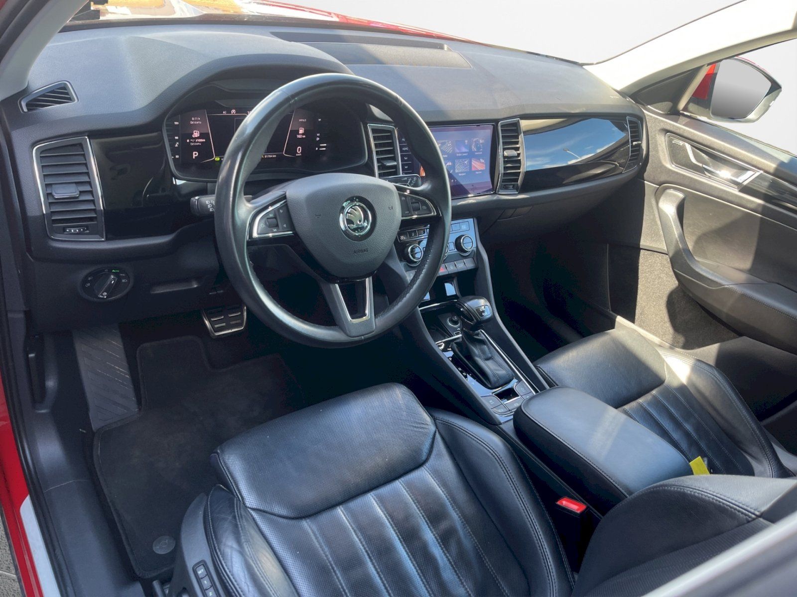 Škoda Kodiaq, 2,0 TDI 140kW DSG L&K 4x4 - fotka 5