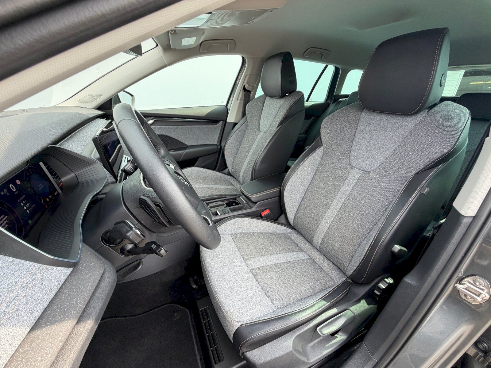 Škoda Octavia, 1.5 TSI 110kW DSG Top Selectio - fotka 6