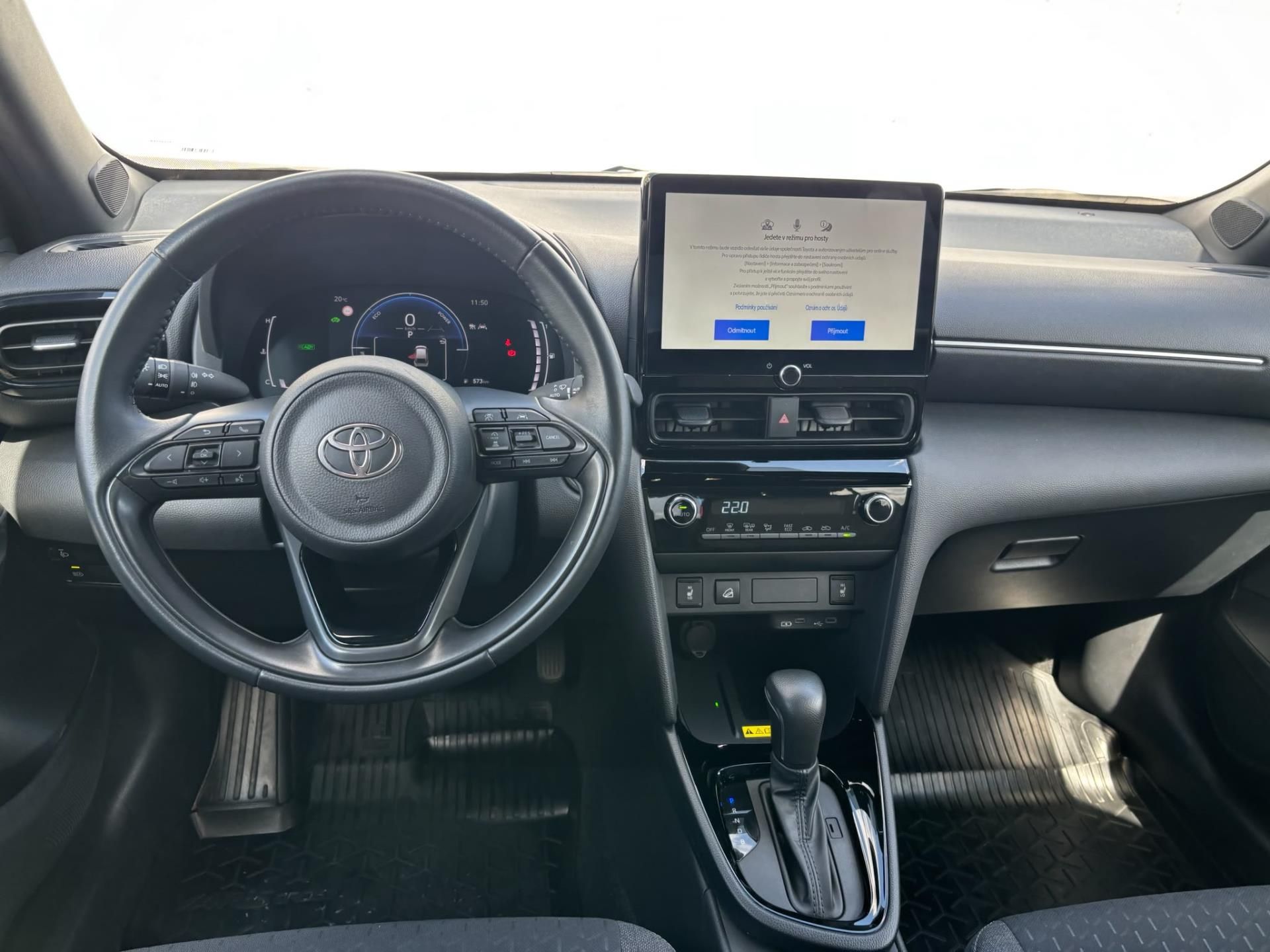 Toyota Yaris Cross, 1.5 HSD e-CVT Style AWD - fotka 5