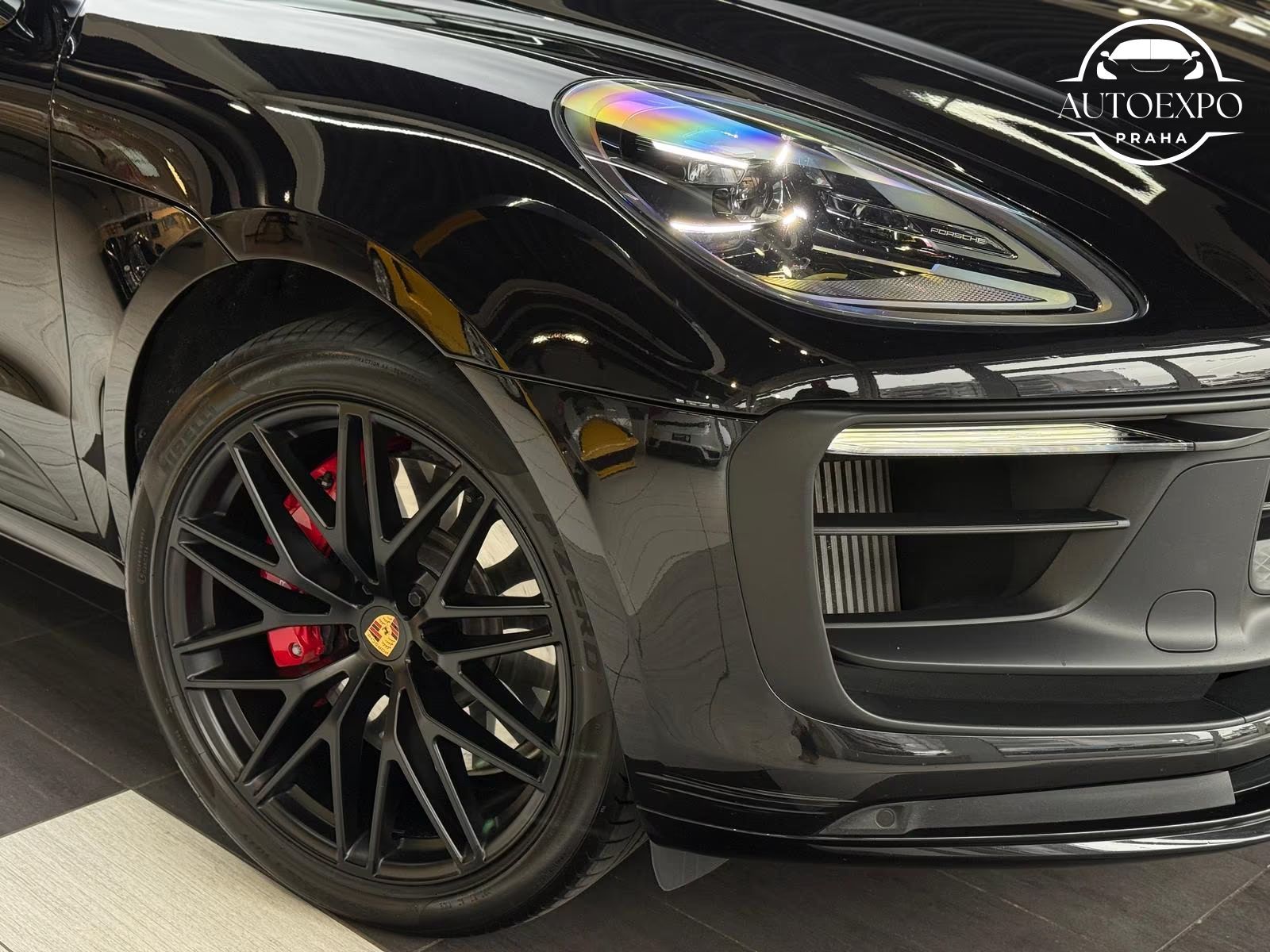 Porsche Macan, GTS 324kW*Pano*vzduch* - fotka 5