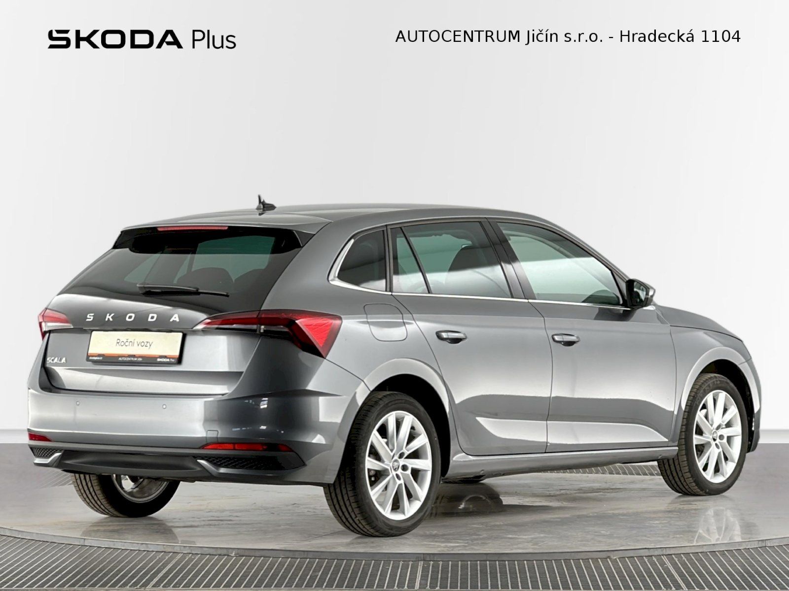 Škoda Scala, 1.0TSI 85kW Top Selection - fotka 2
