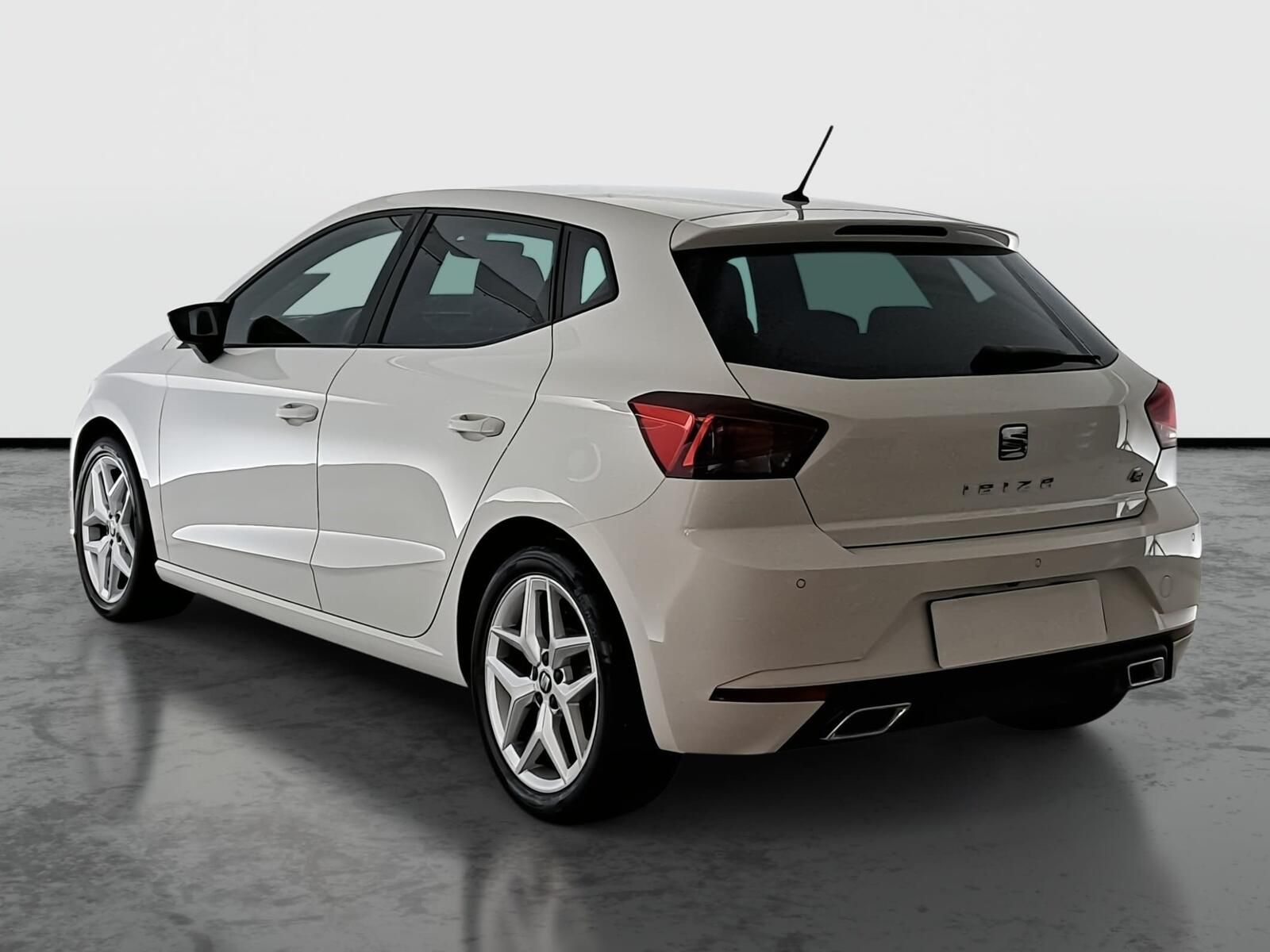 Seat Ibiza, 1.0 TSI, Automatická klima - fotka 4