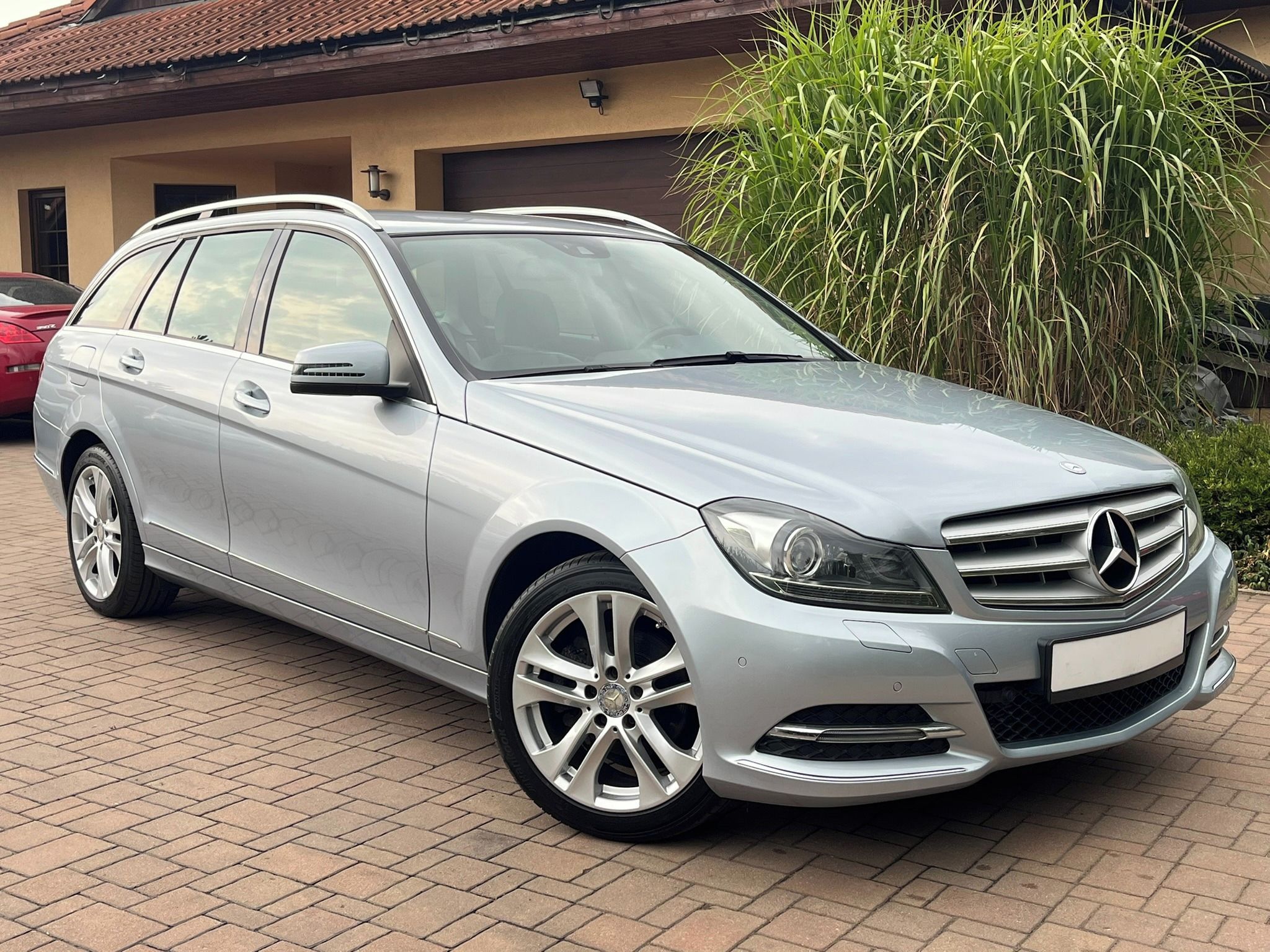 Mercedes-Benz Třídy C, 1.6T 115kW Xenon Navigace