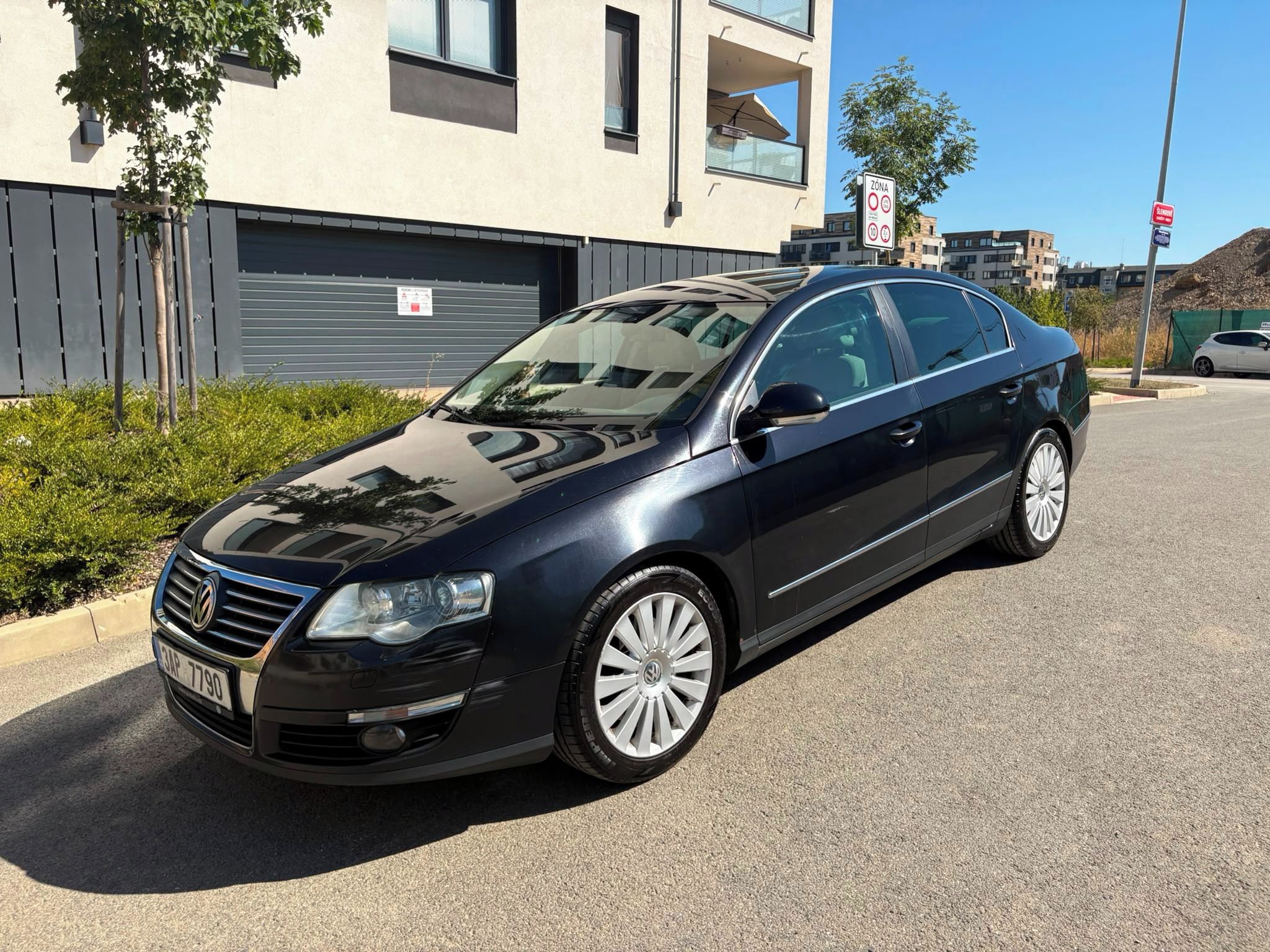 Volkswagen Passat, 2.0 TDI 125 KW - fotka 2
