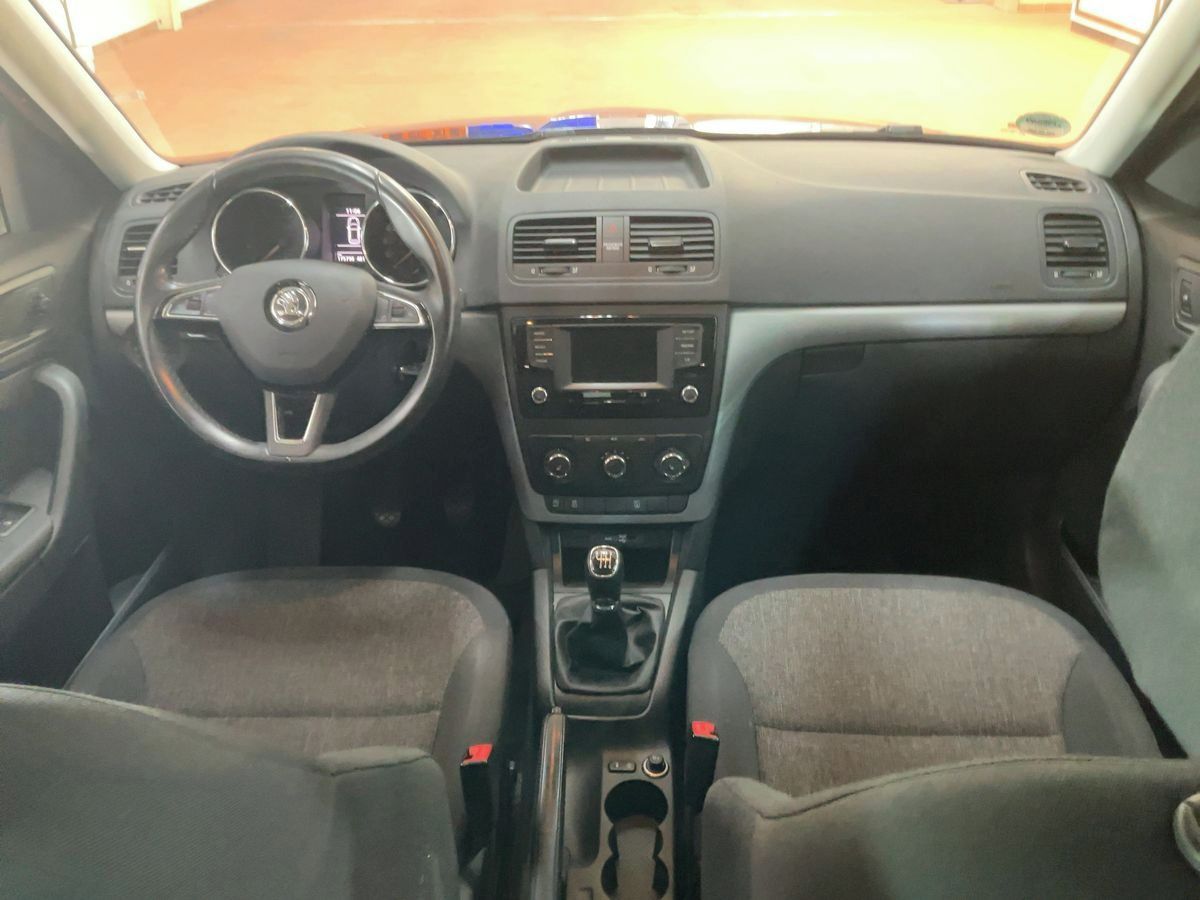 Škoda Yeti, 1.2Tsi 81KW VYHŘ.SED. MFvolant - fotka 3