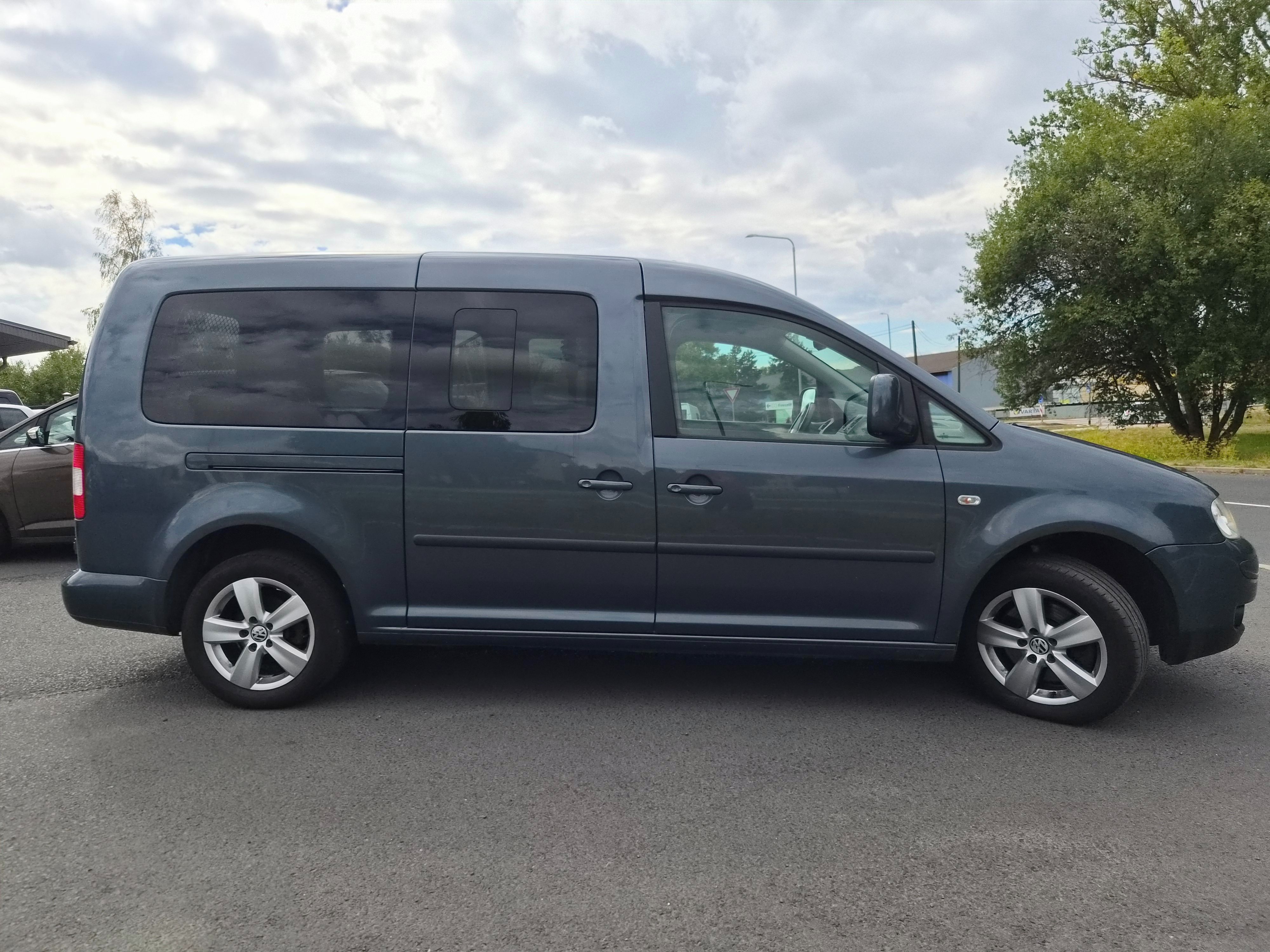 Volkswagen Caddy, Maxi  7 mist  103 kw WEBASTO - fotka 5