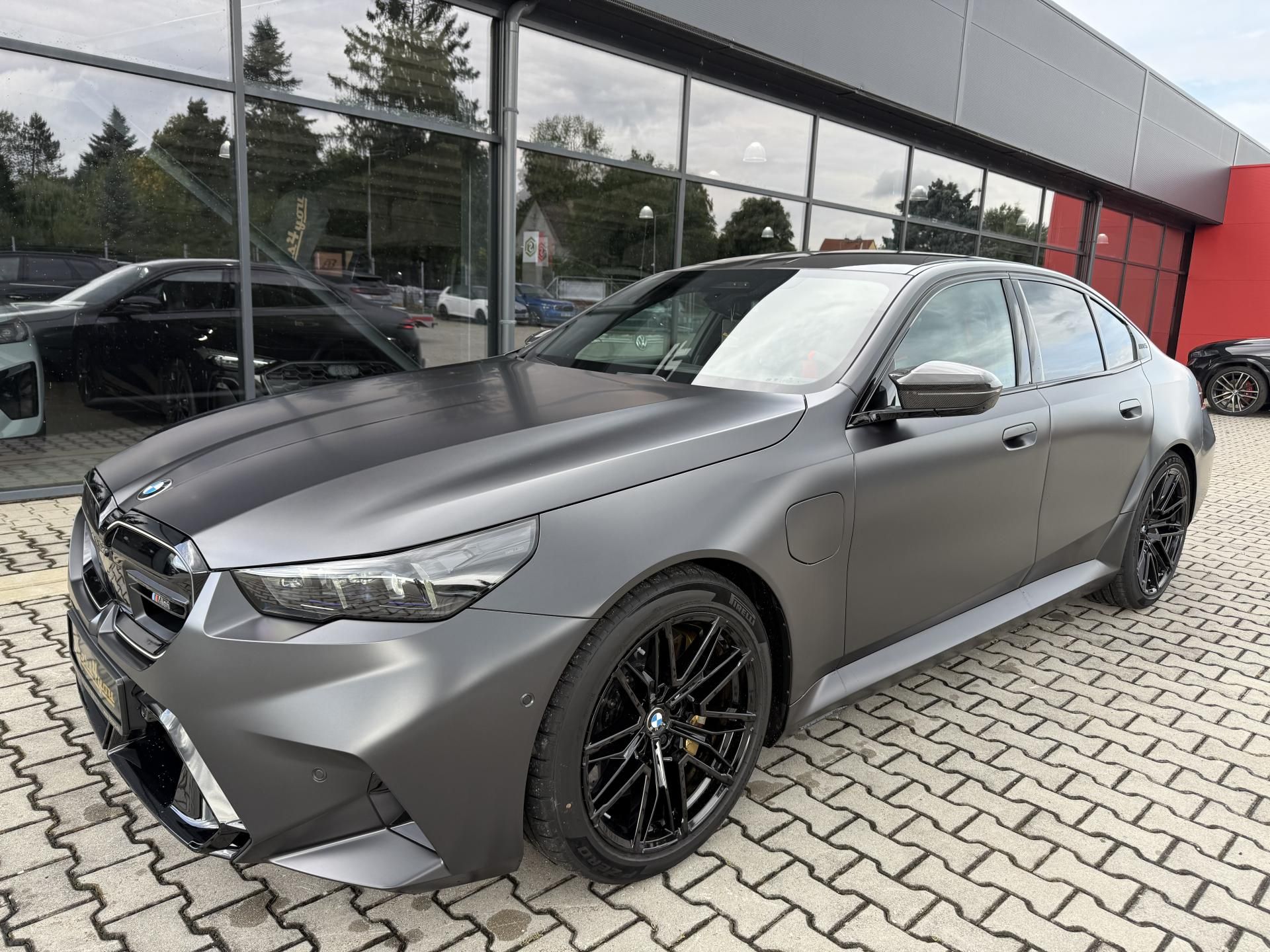 BMW M5, ULTIMATE FROZEN DEEP KARBON CZ - fotka 2