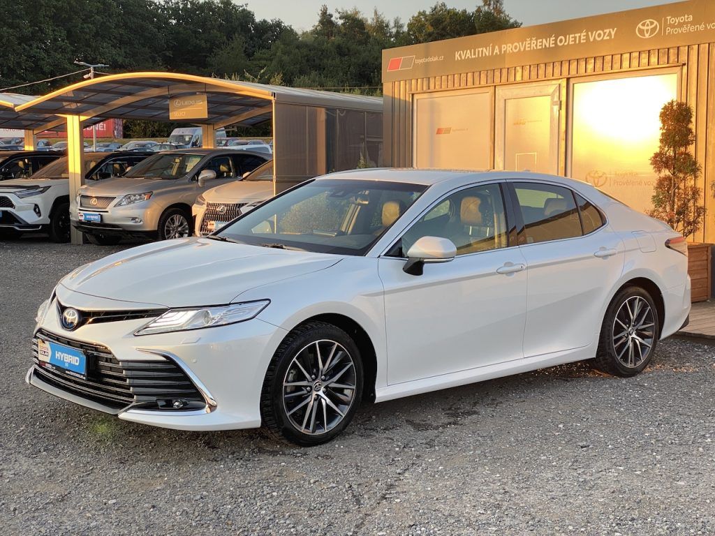 Toyota Camry, 2.5HSD, ČR-1m, Executive, navi - fotka 4