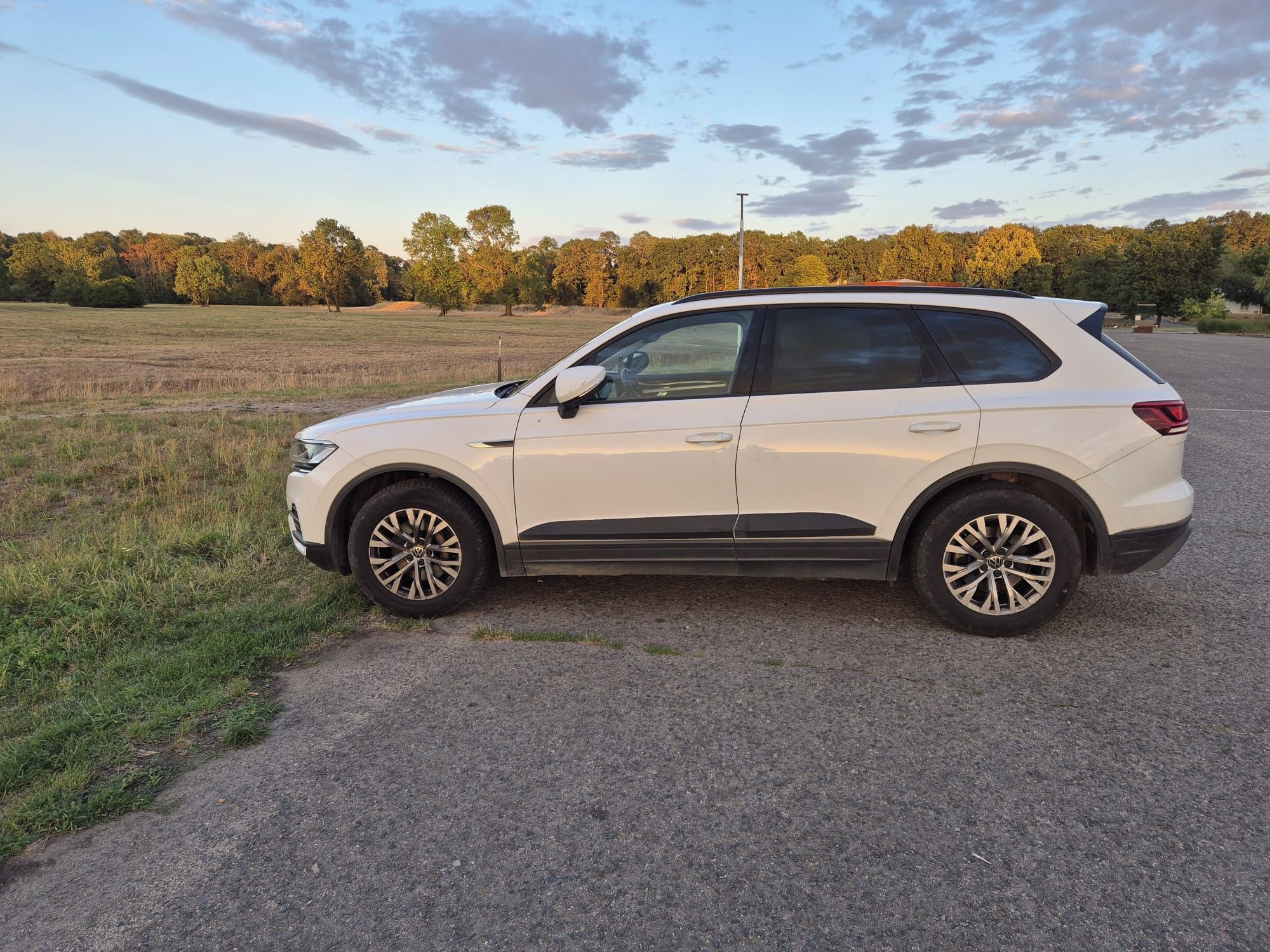 Volkswagen Touareg - fotka 4
