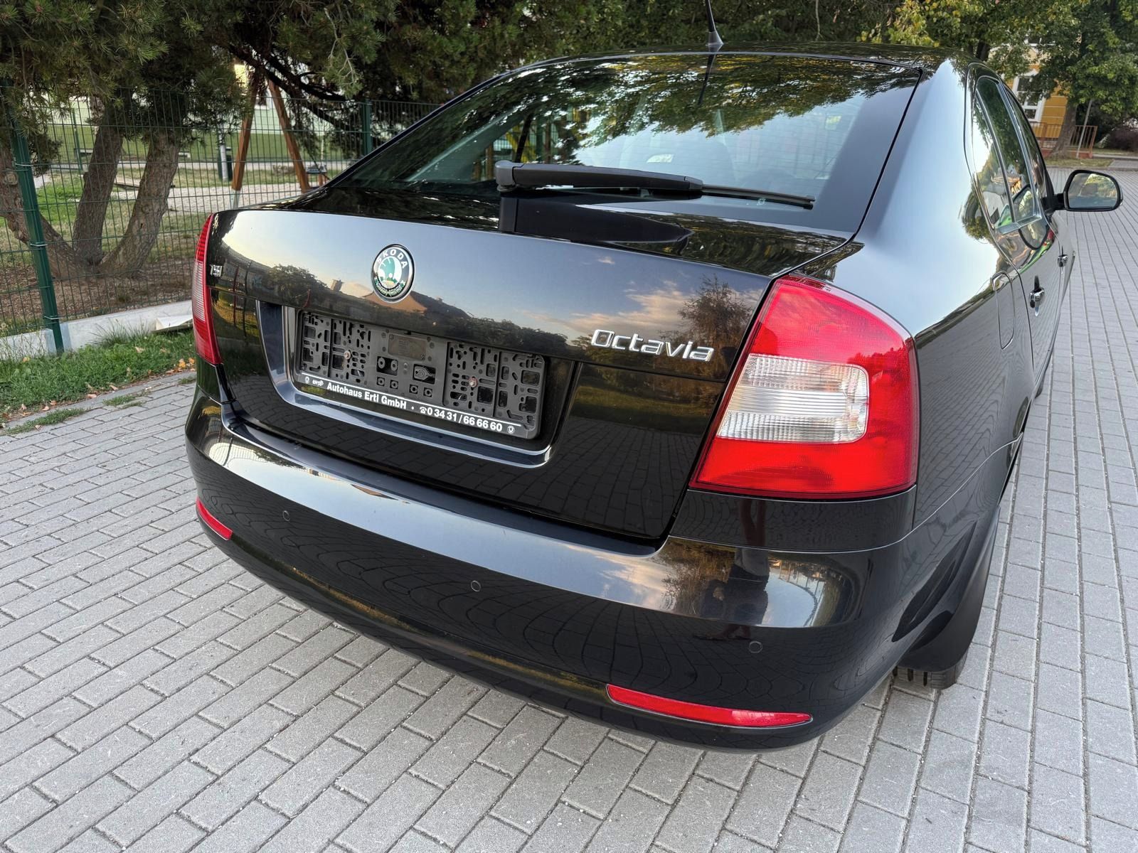 Škoda Octavia, 1.4TSi 90kW krásnýLAK serviska - fotka 4