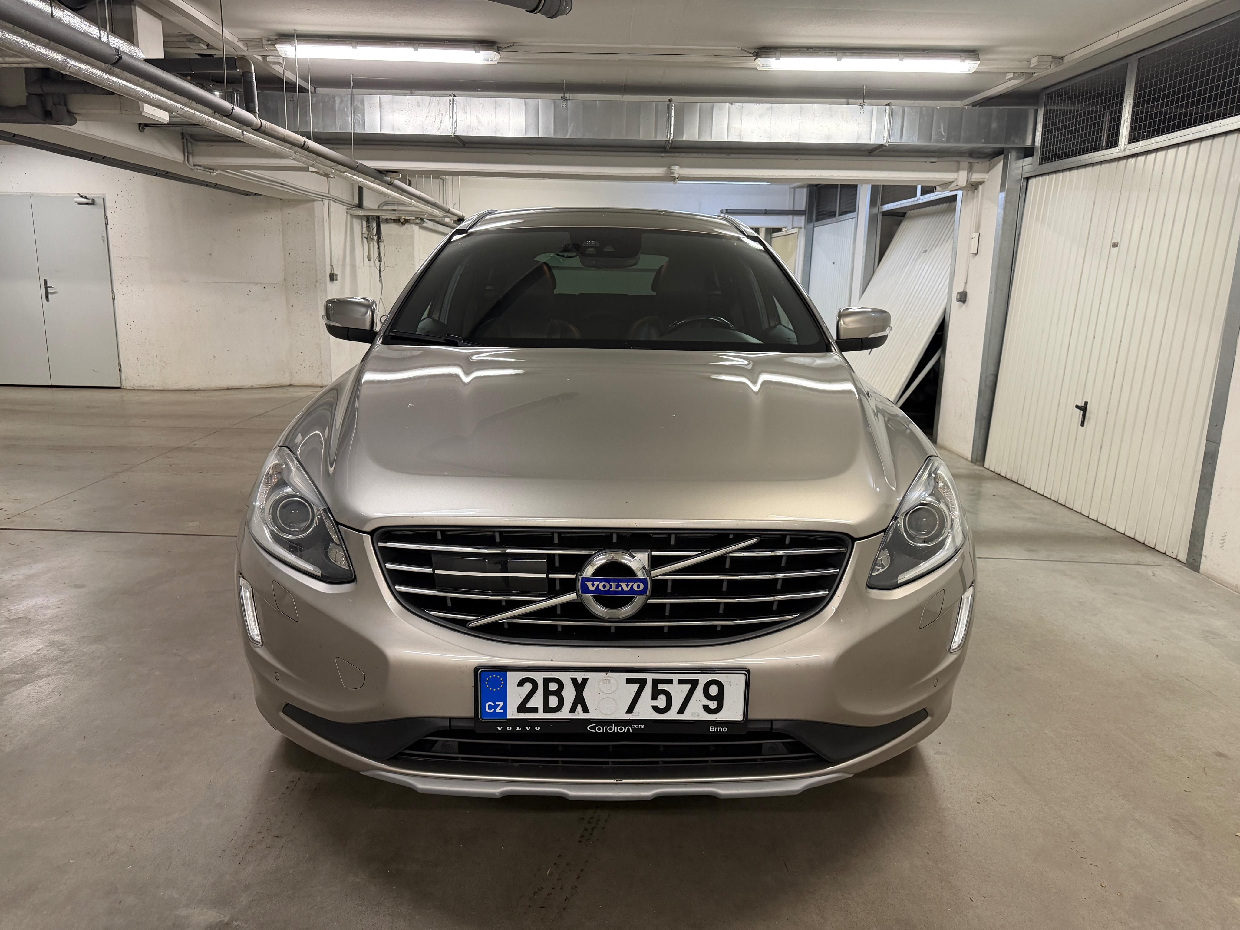 Volvo XC60, Volvo XC60 2,4D5 4x4 AUT tažné