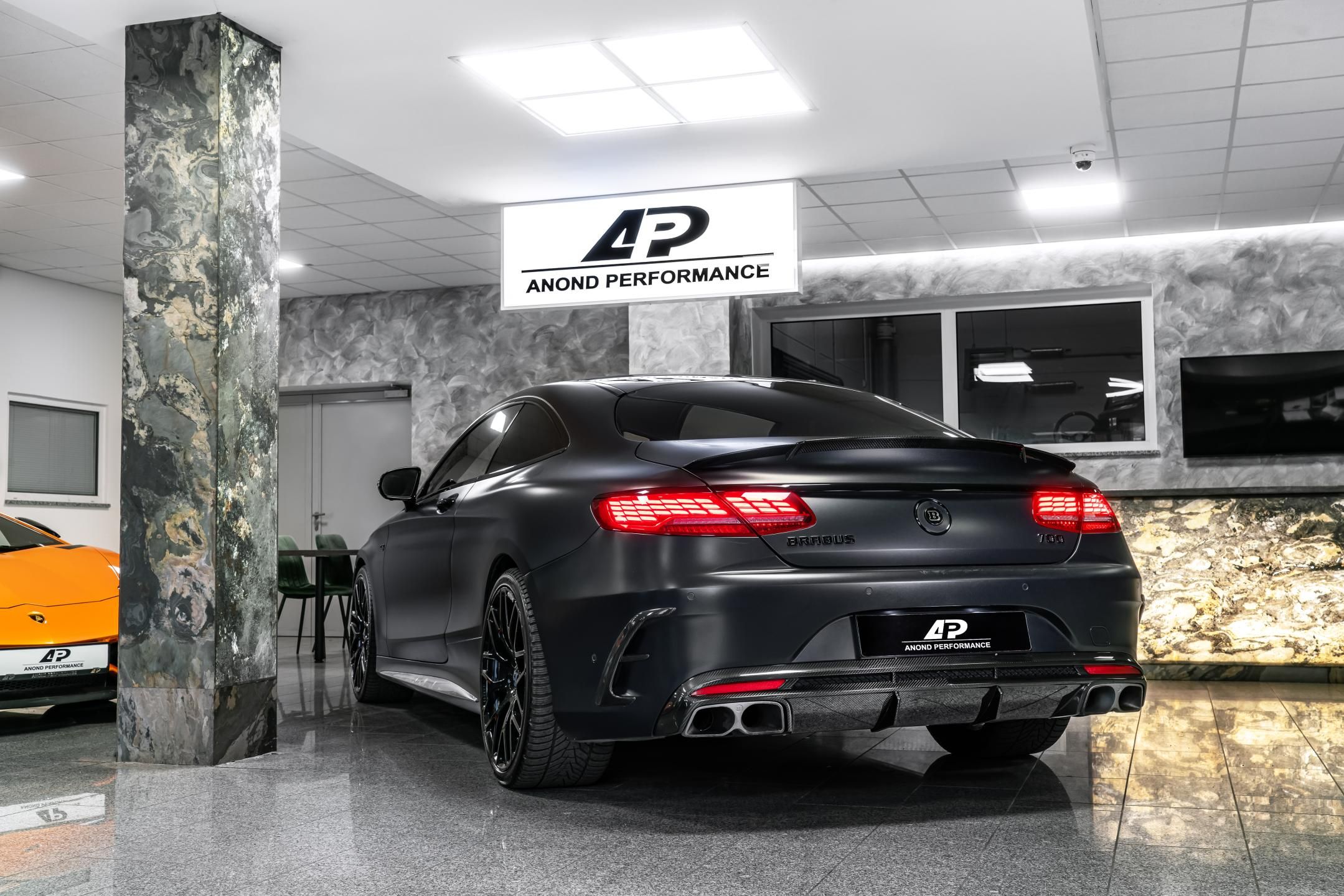 Mercedes-Benz Třídy S, S63 AMG Coupe BRABUS 700 - fotka 4