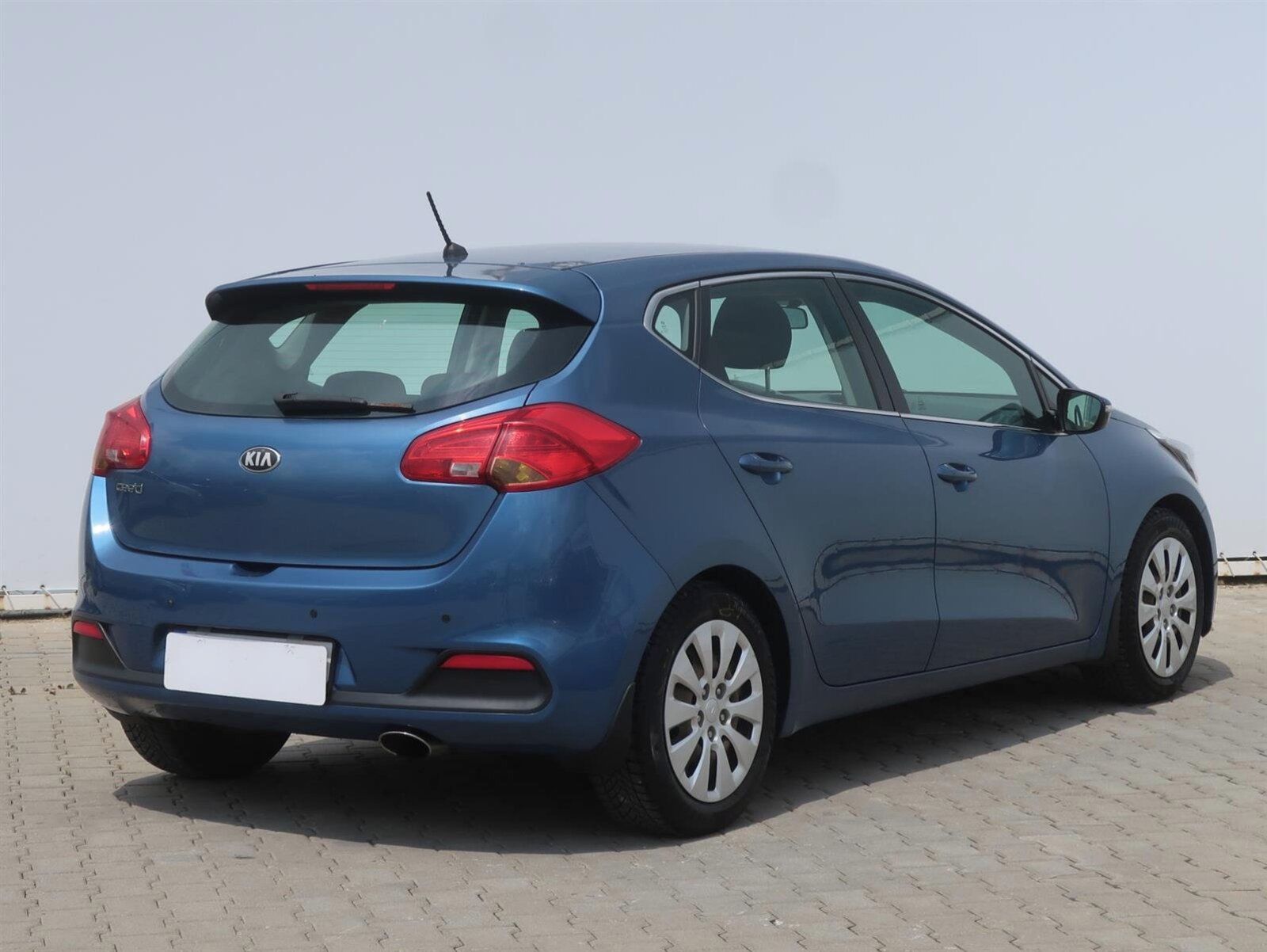 Kia Cee´d, 1.6 GDI, Silver, Serv.kniha - fotka 5