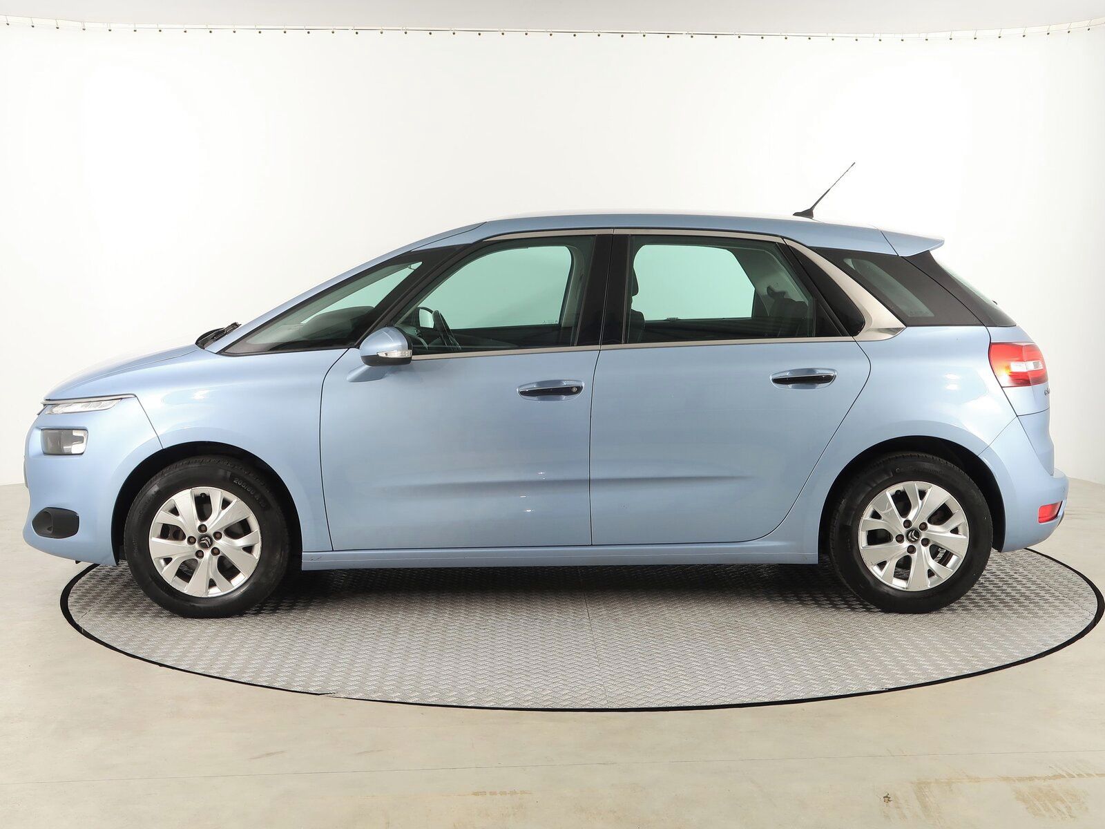 Citroën C4 Picasso, 1.6 BlueHDi - fotka 3